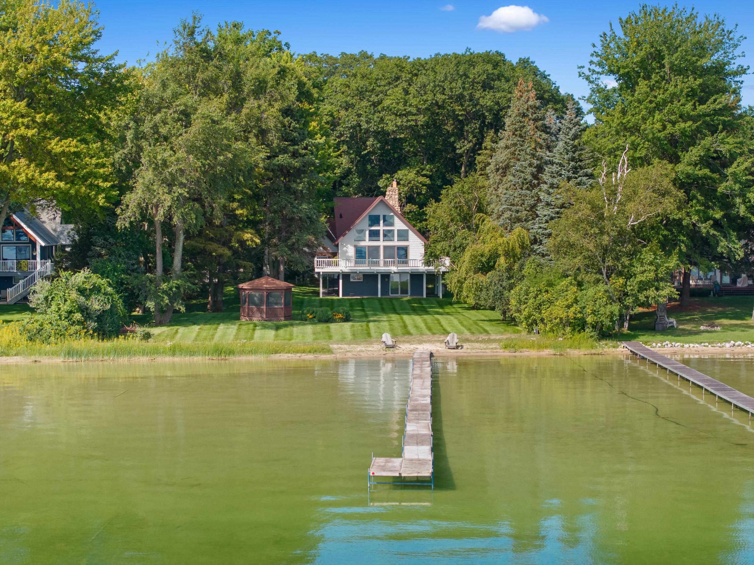 6529 Edgewater