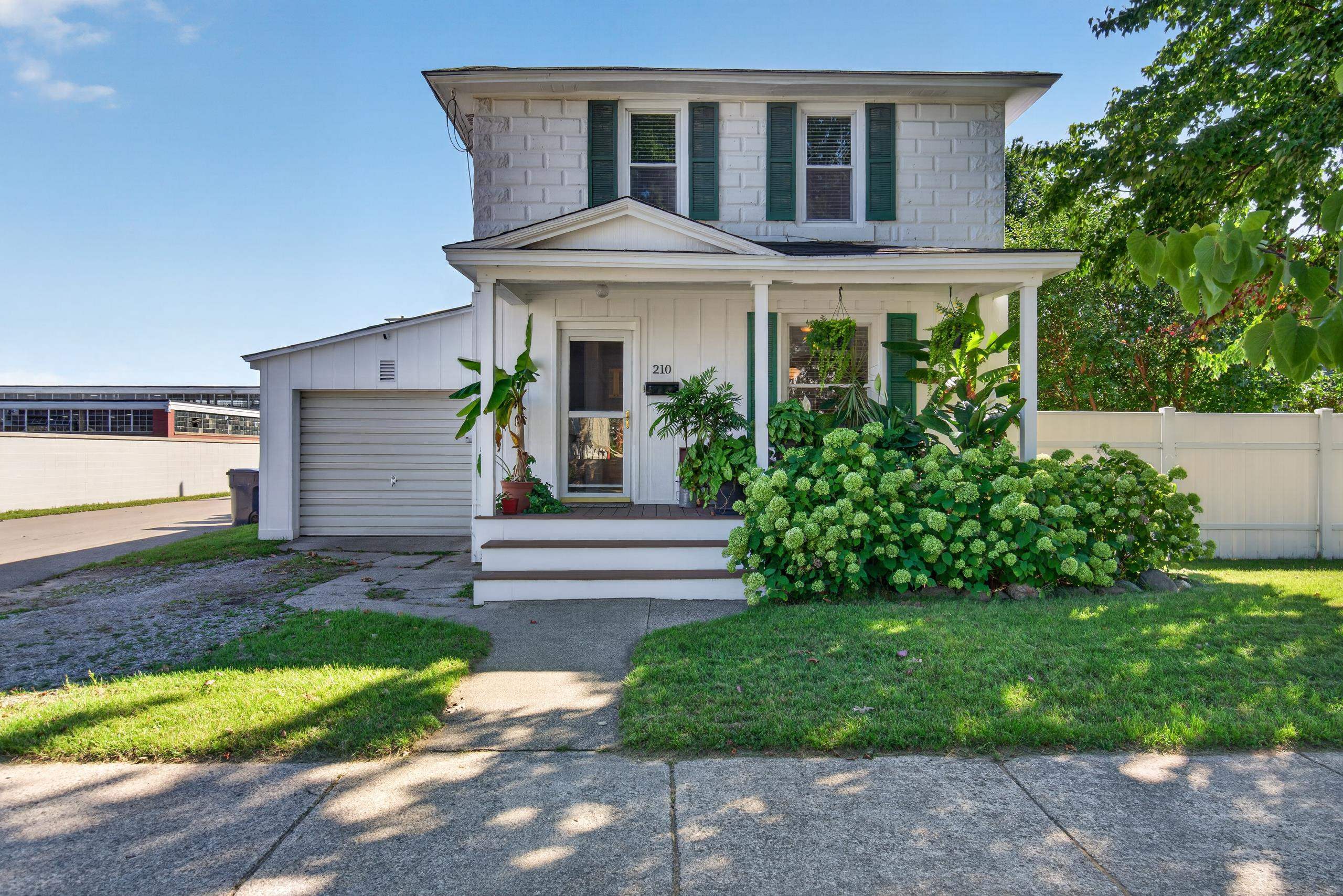 210 E Twelfth