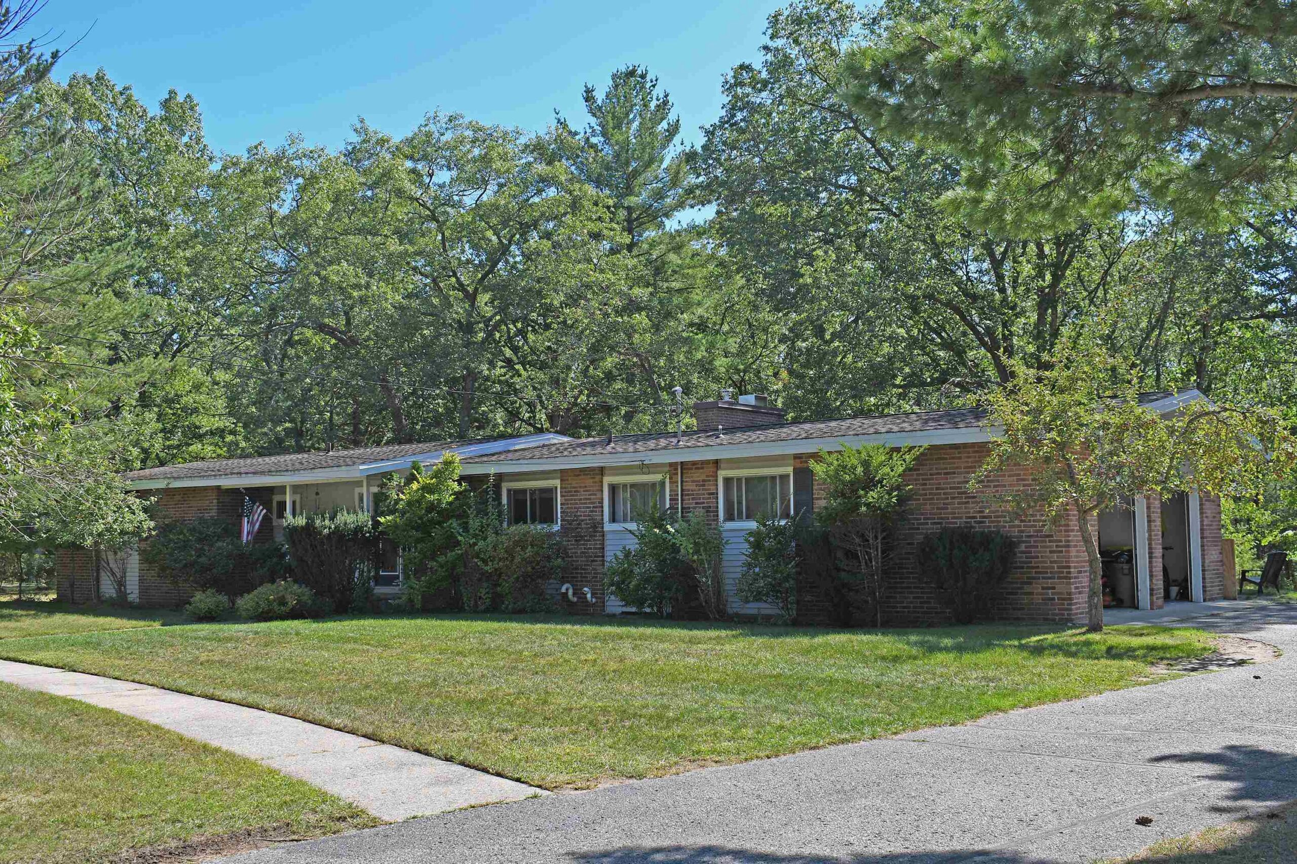 9214 Rhode Island CIR