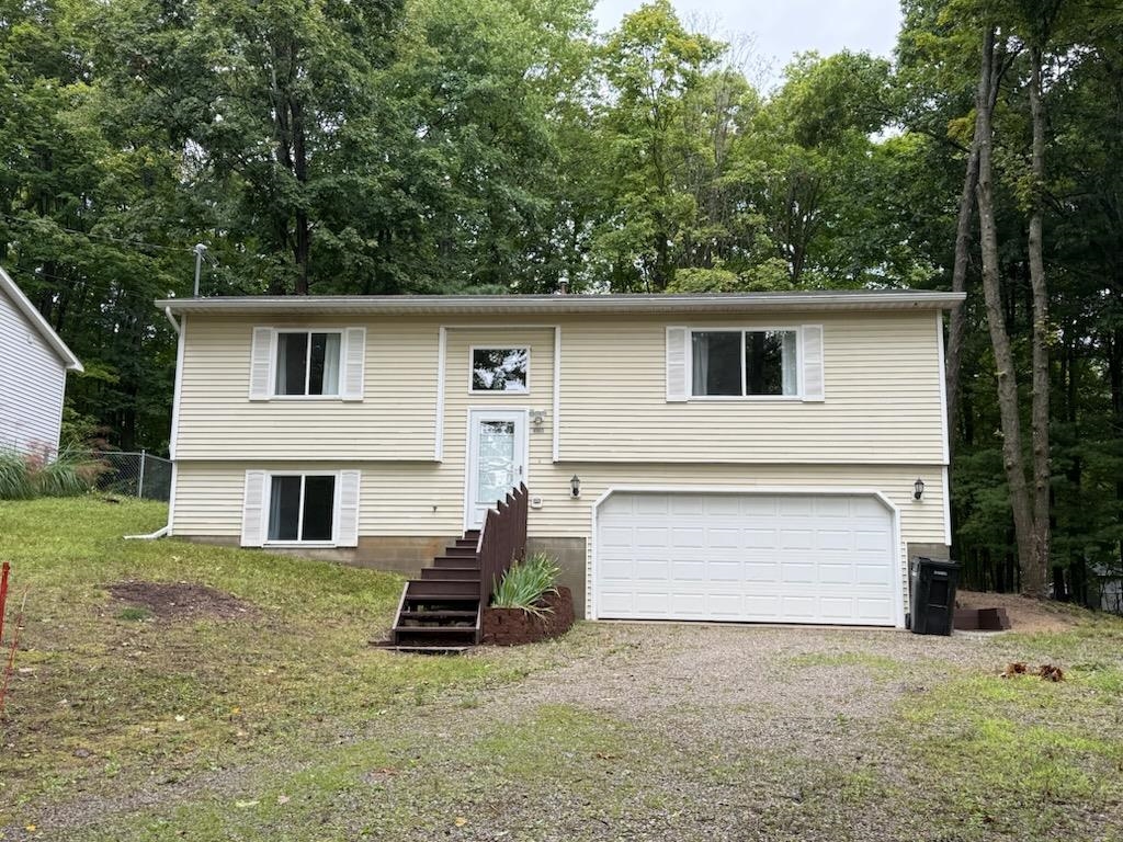 18860 Lakewood