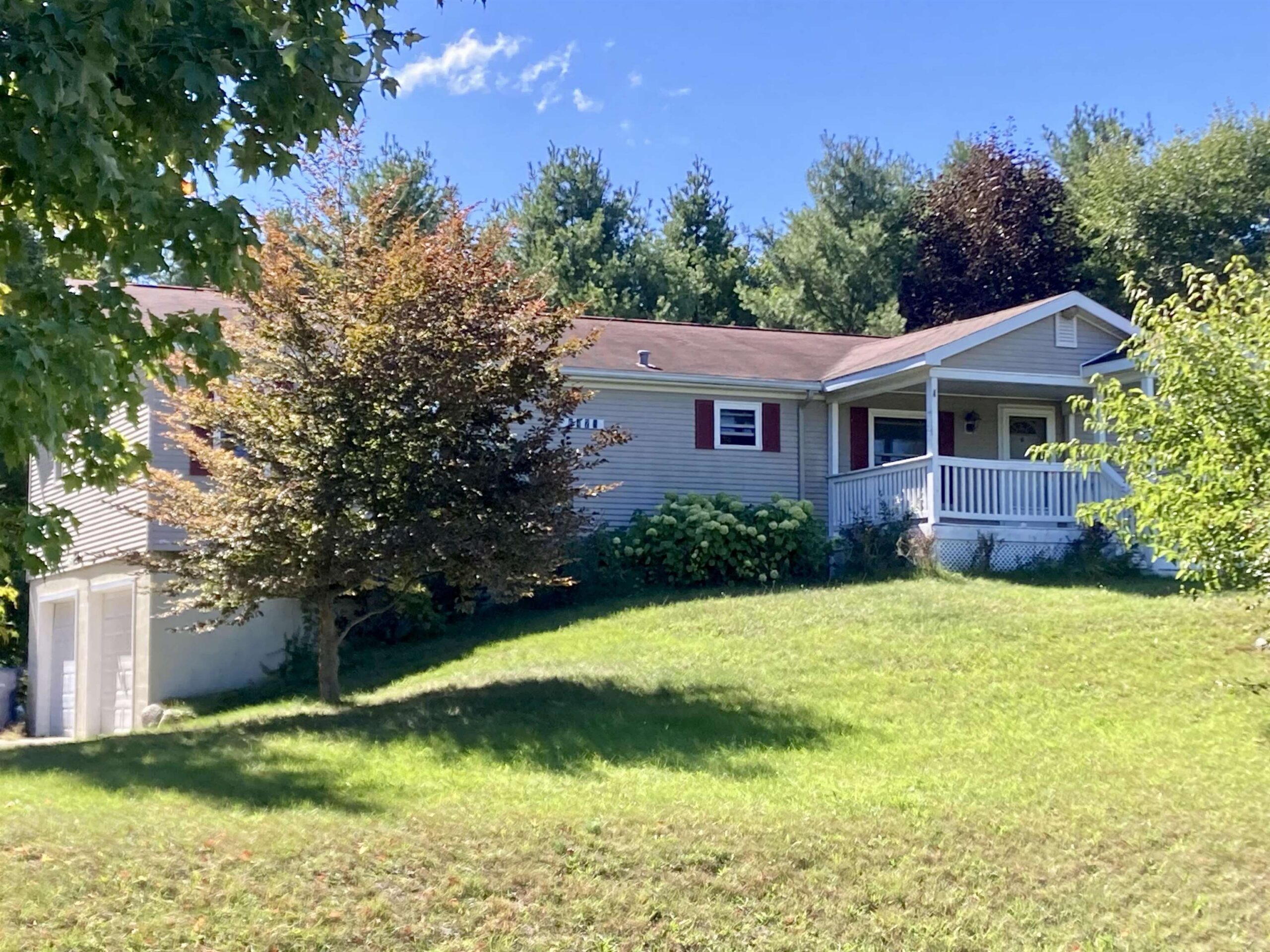 6478 E Duck Lake