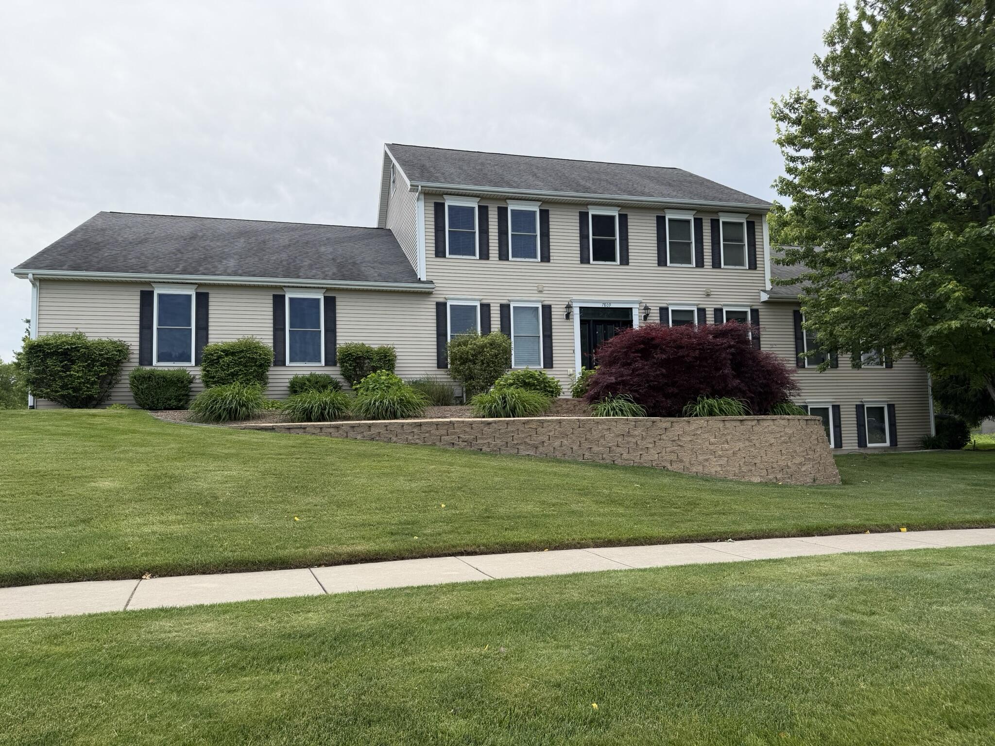 7809 Golf Meadows Drive SE