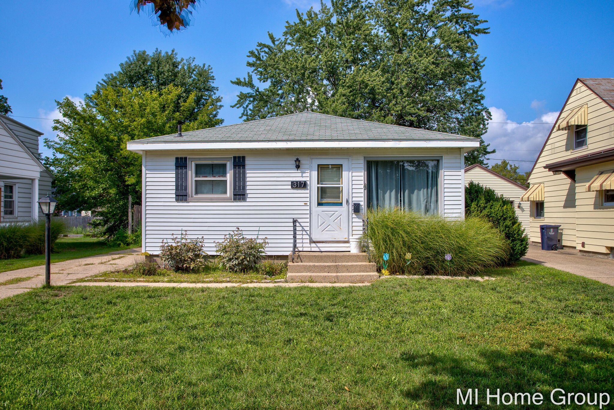 317 W 28th Street