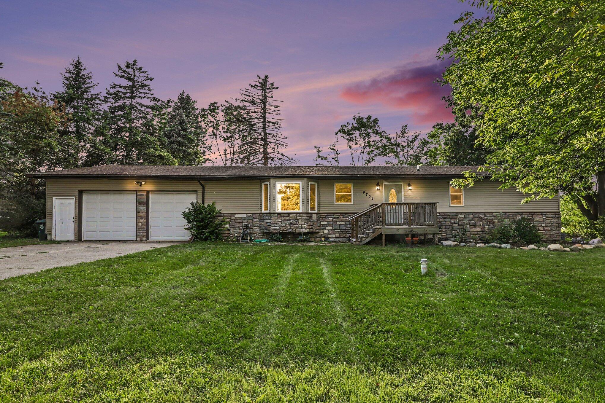 4704 Rohr Road
