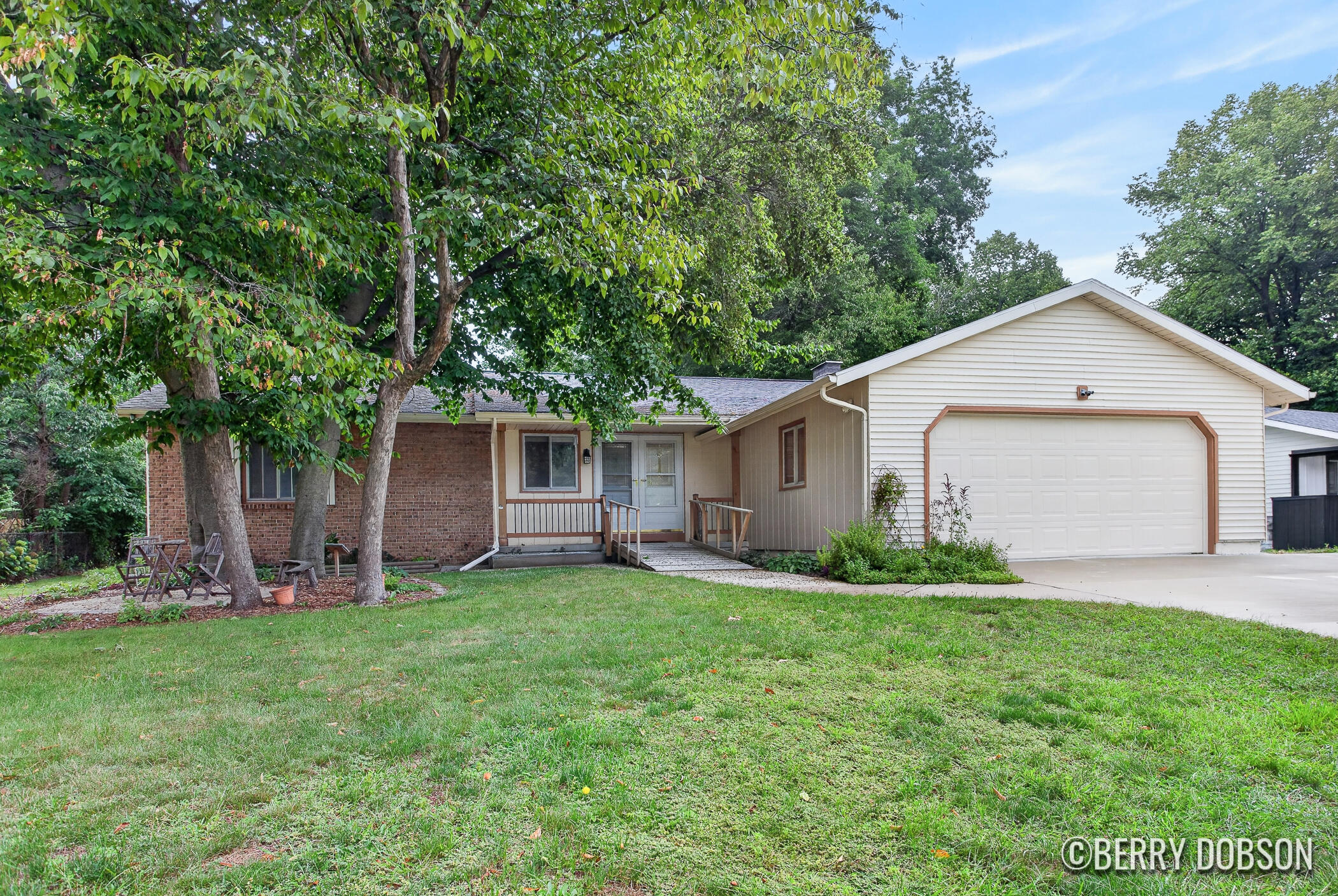 2217 Highlander Drive SE