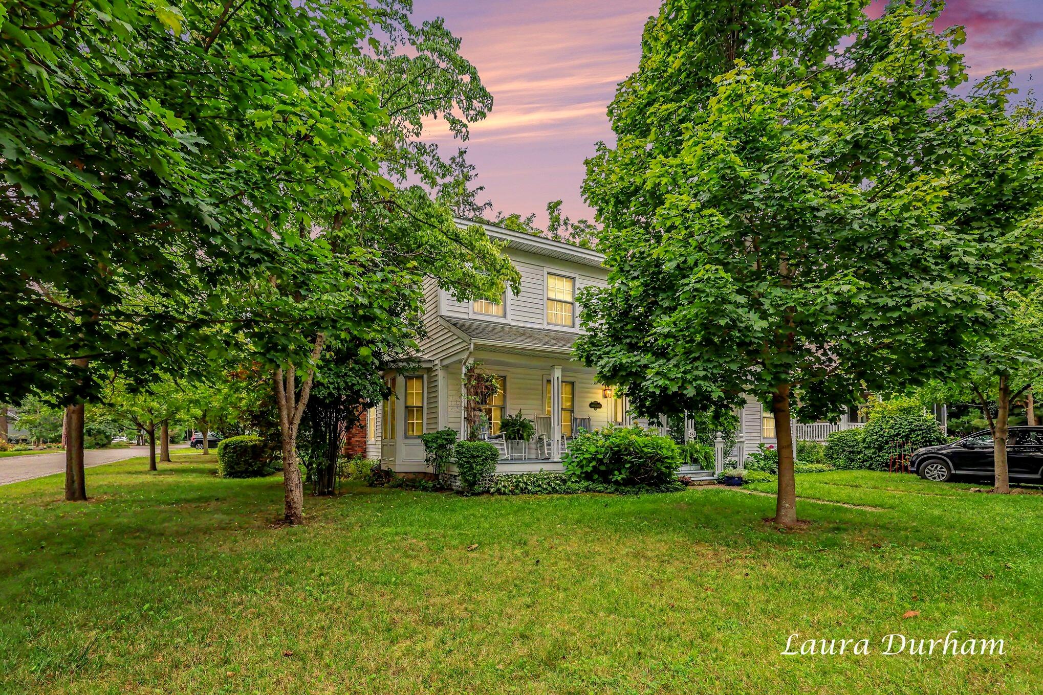 345 Mary Street