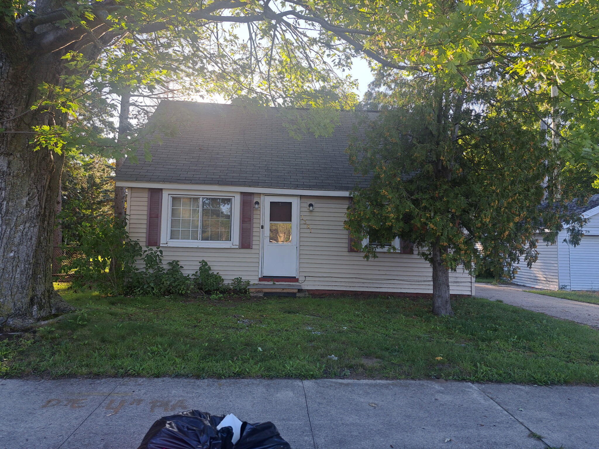 1381 Madison Street