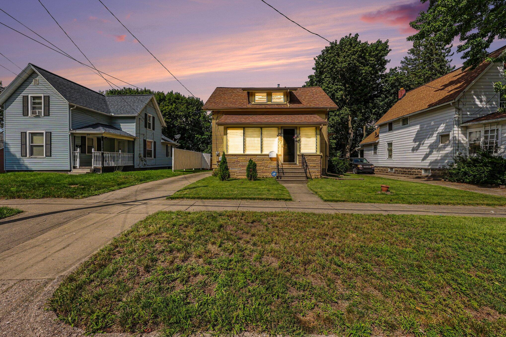 182 W Mansion Street W Modifier: –