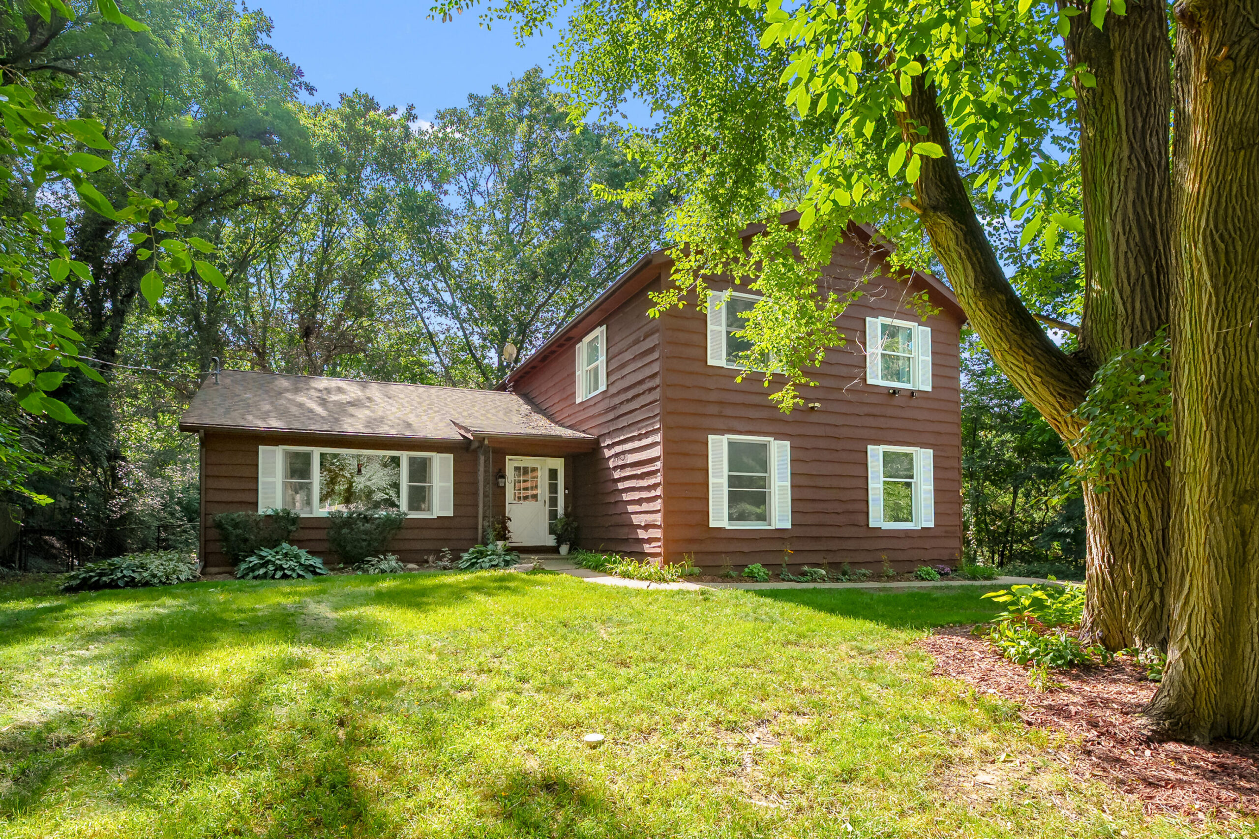 7423 Ravine Road