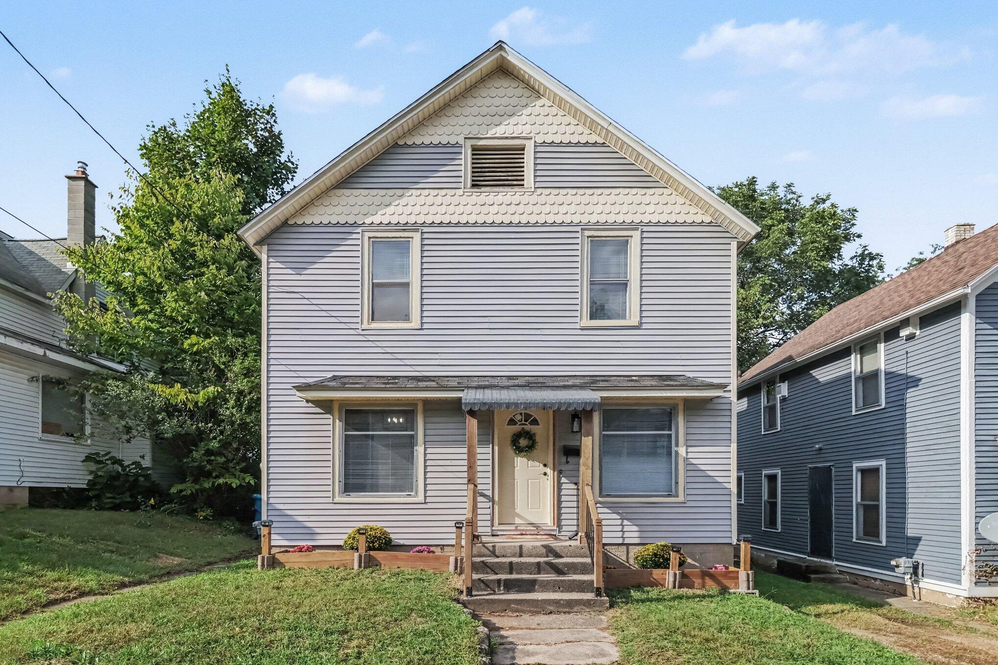 132 W Belmont Street