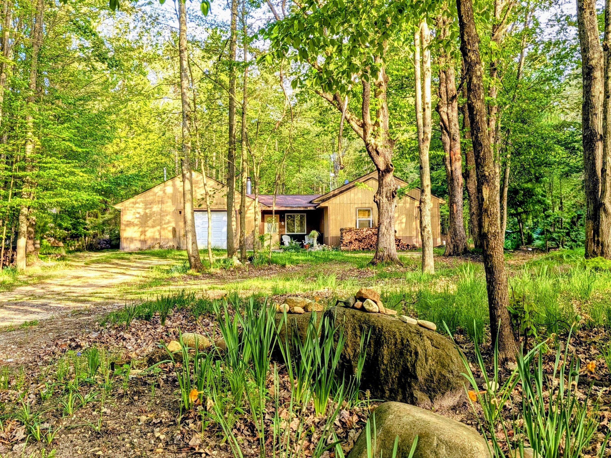 6779 S Woods Trail