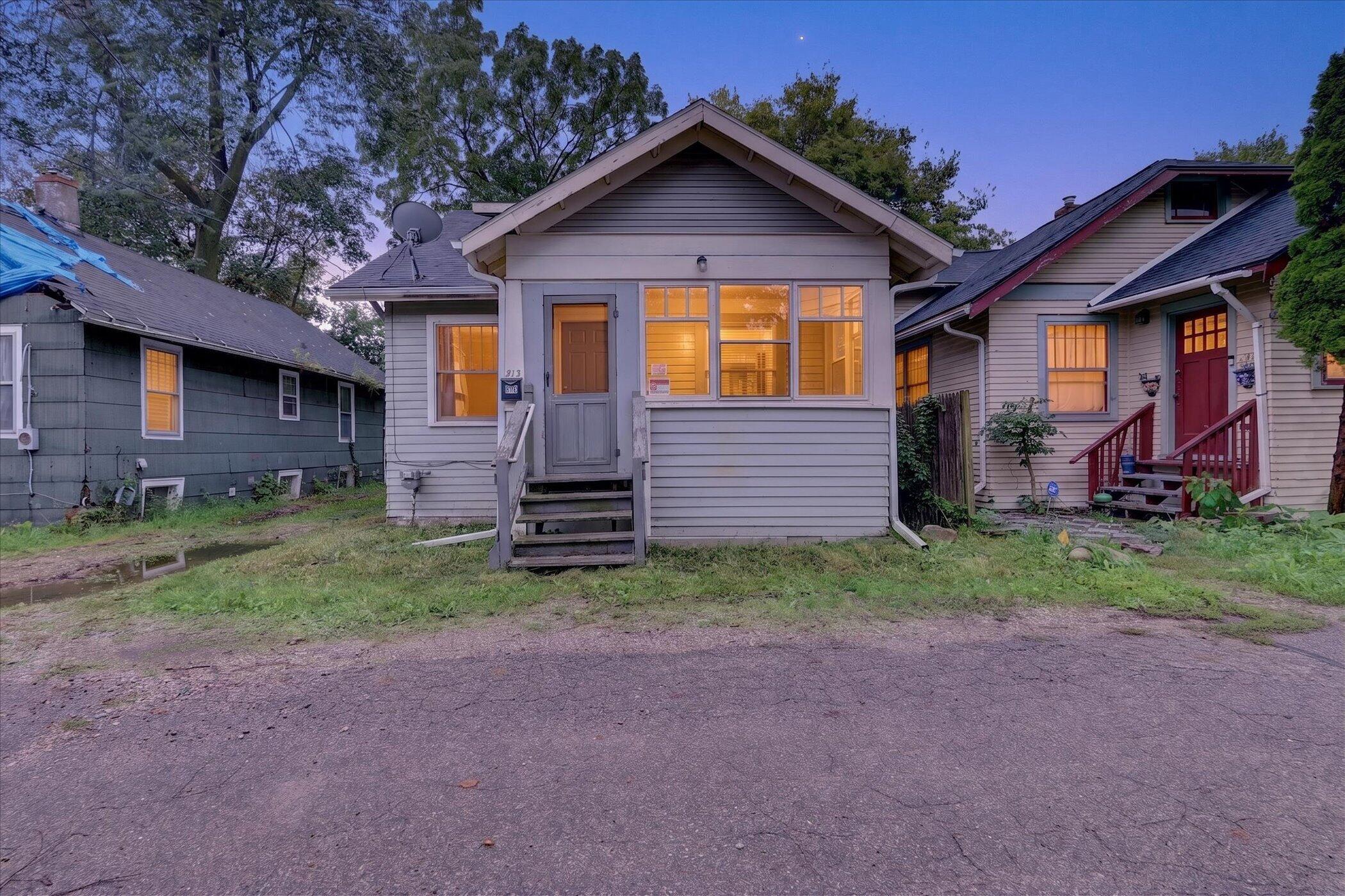 813 Hoffman Court