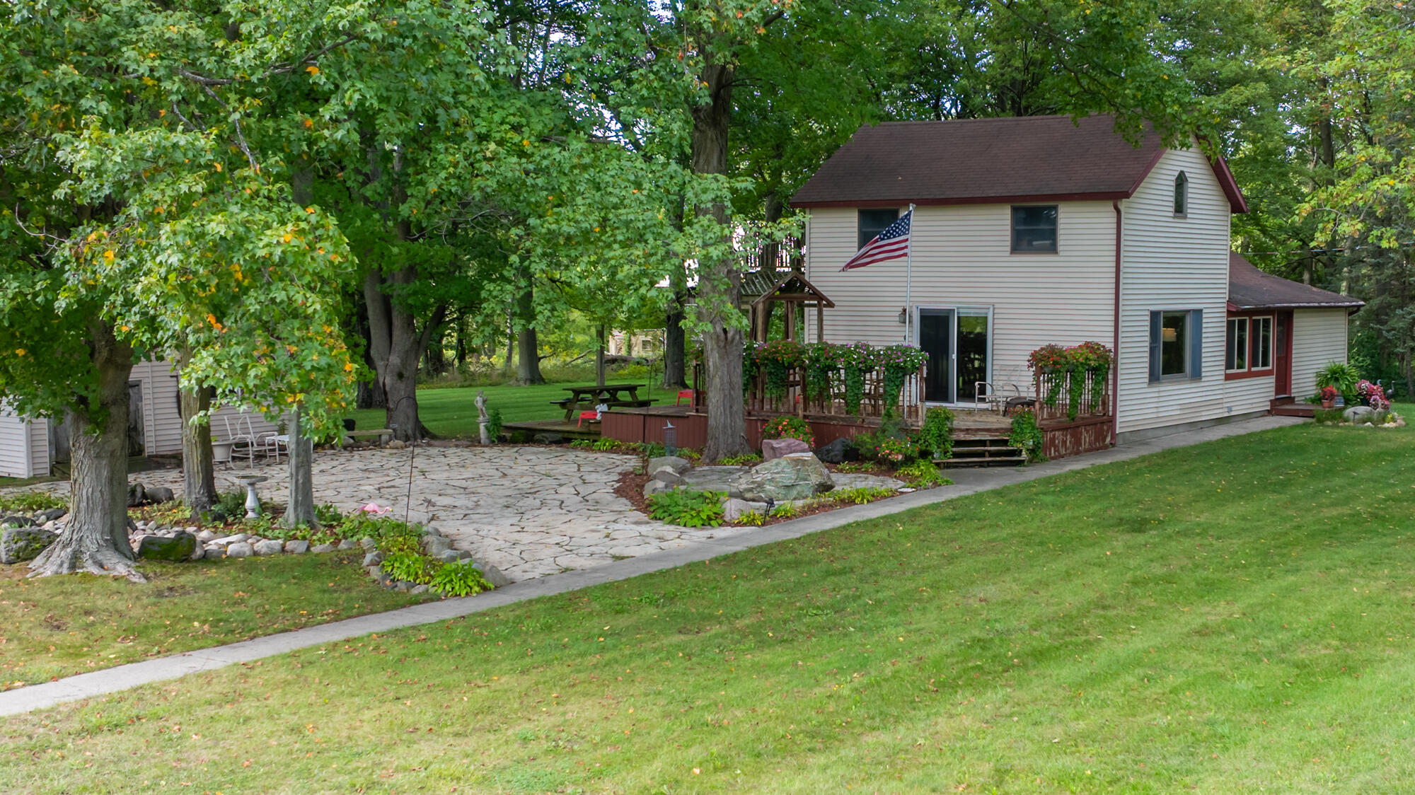 1180 S Bainbridge Center Road