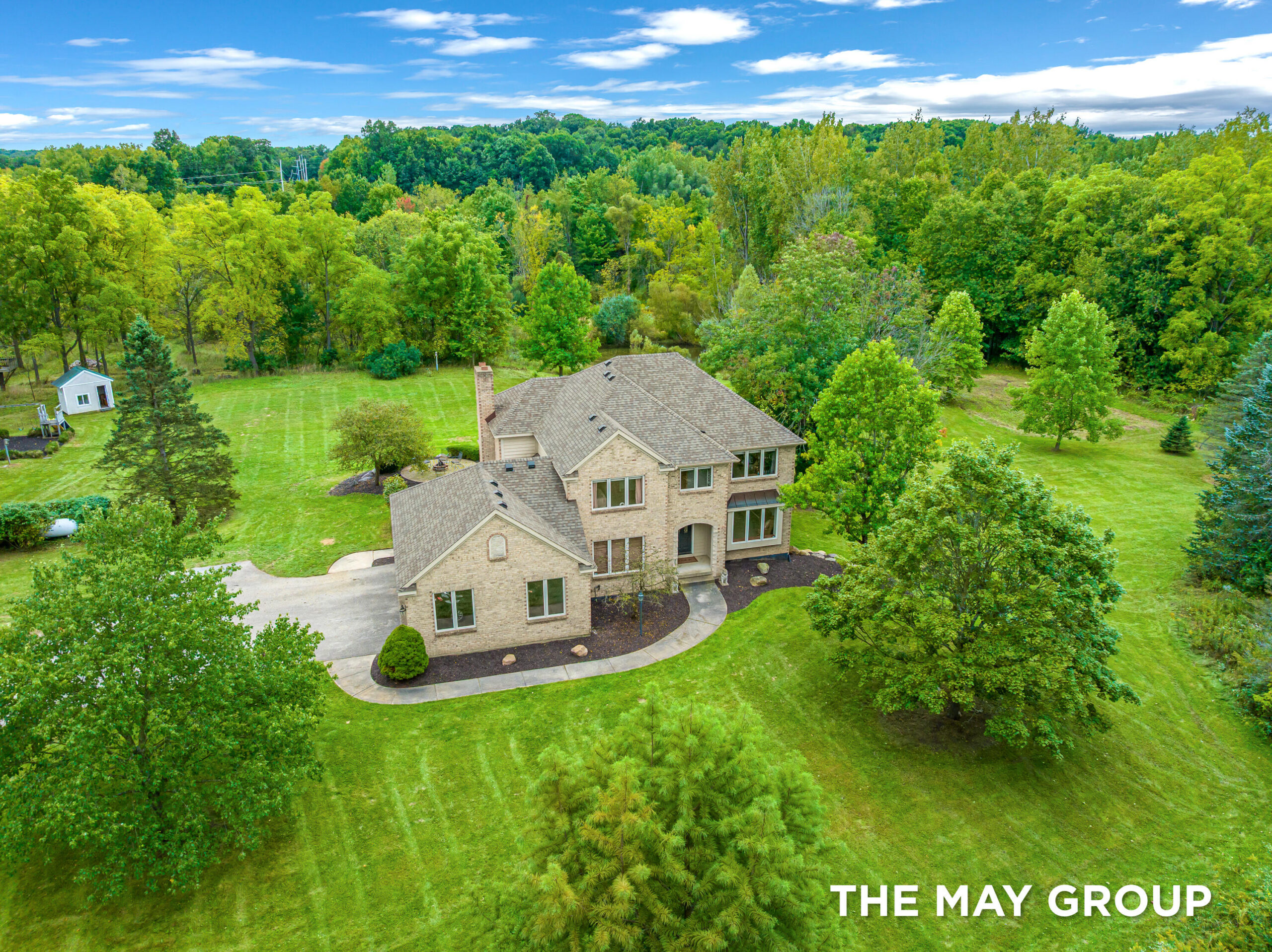 6990-6992 2 Mile Road NE