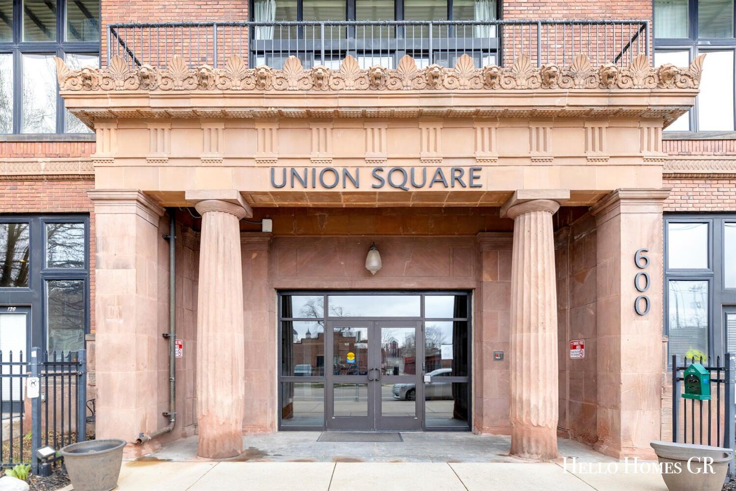 600 Broadway Avenue NW Unit: 608