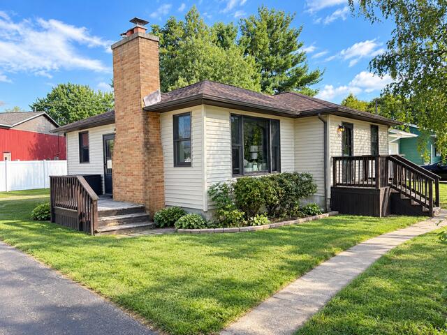 328 Doris Street NW