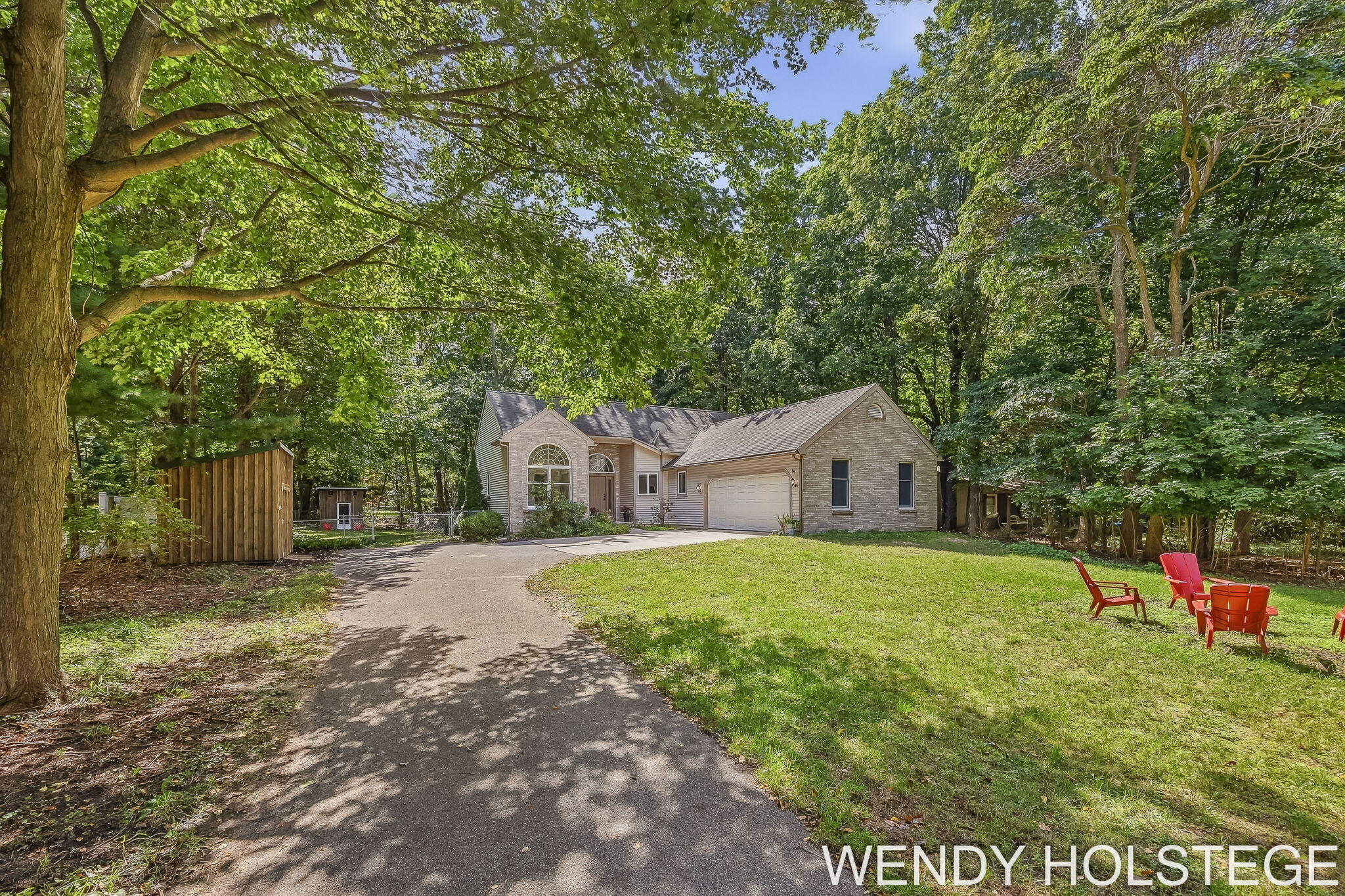 2080 W 32nd Street