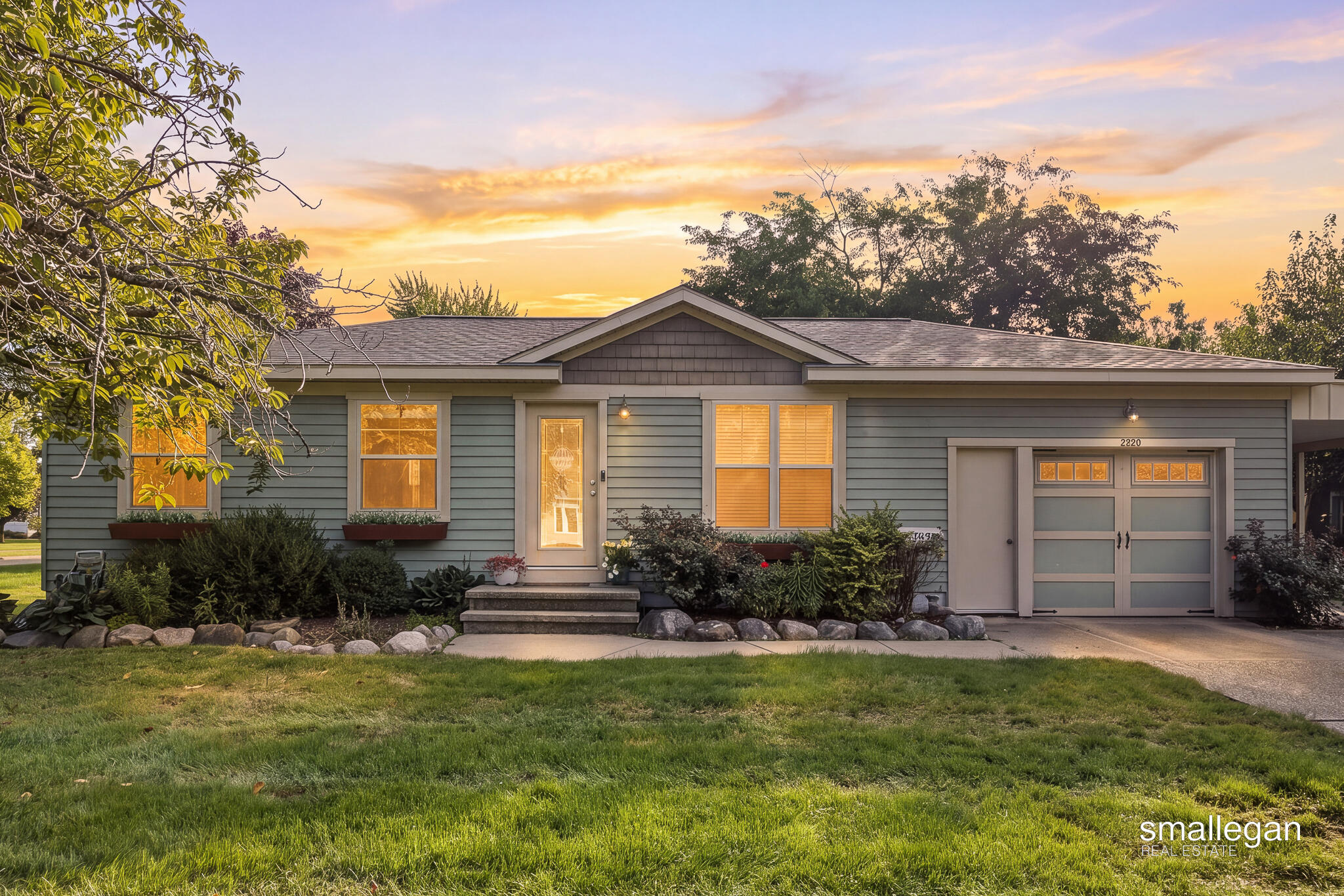 5588 Park Avenue