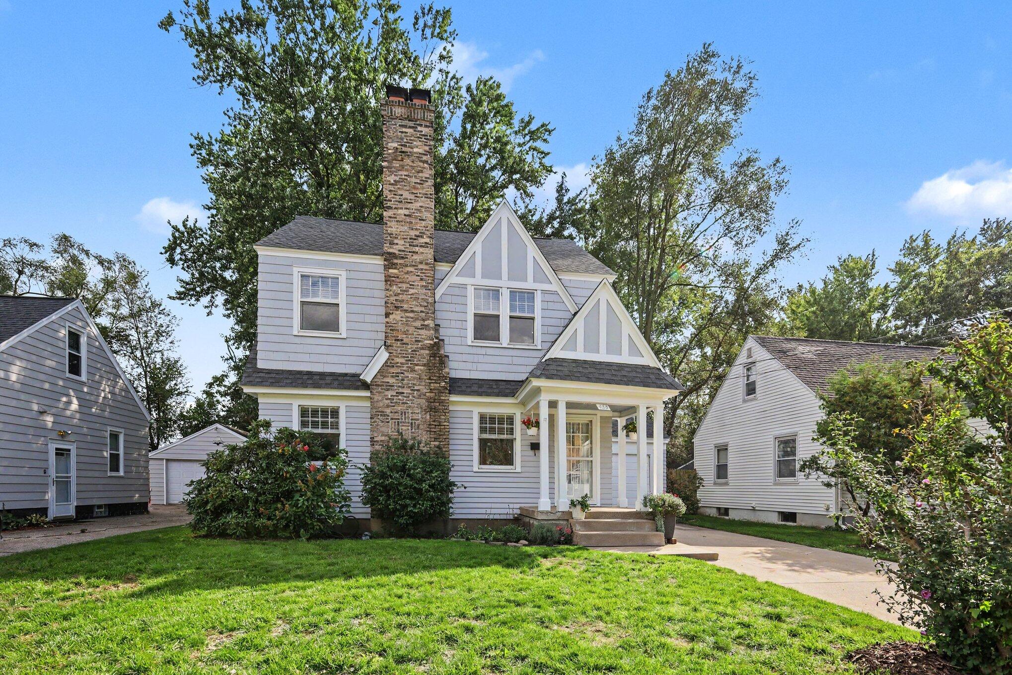 458 Van Allen Street SE