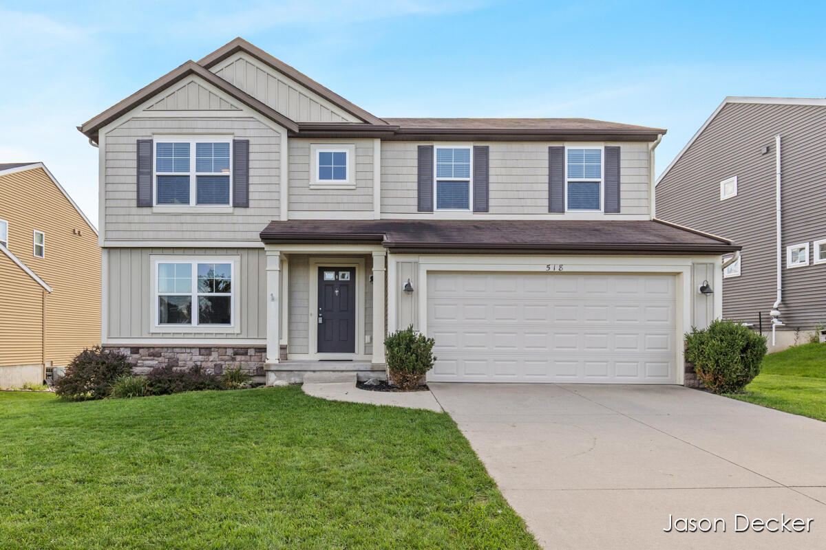 518 Orchard Drive NE