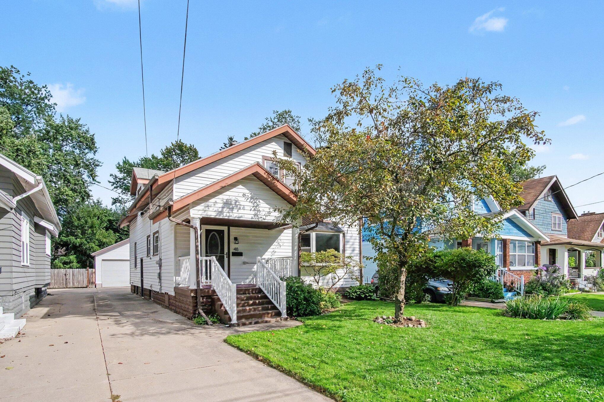48 Mayfield Avenue NE