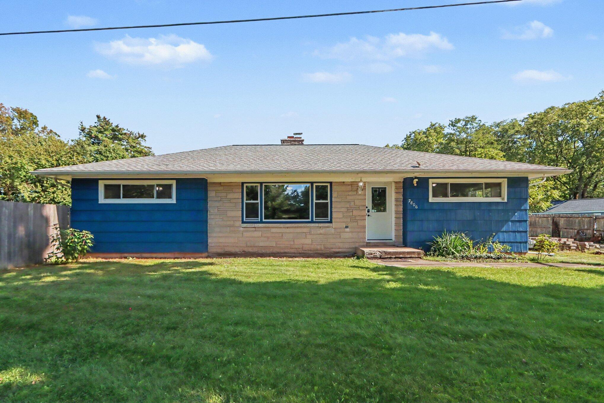 7806 N 40th Street