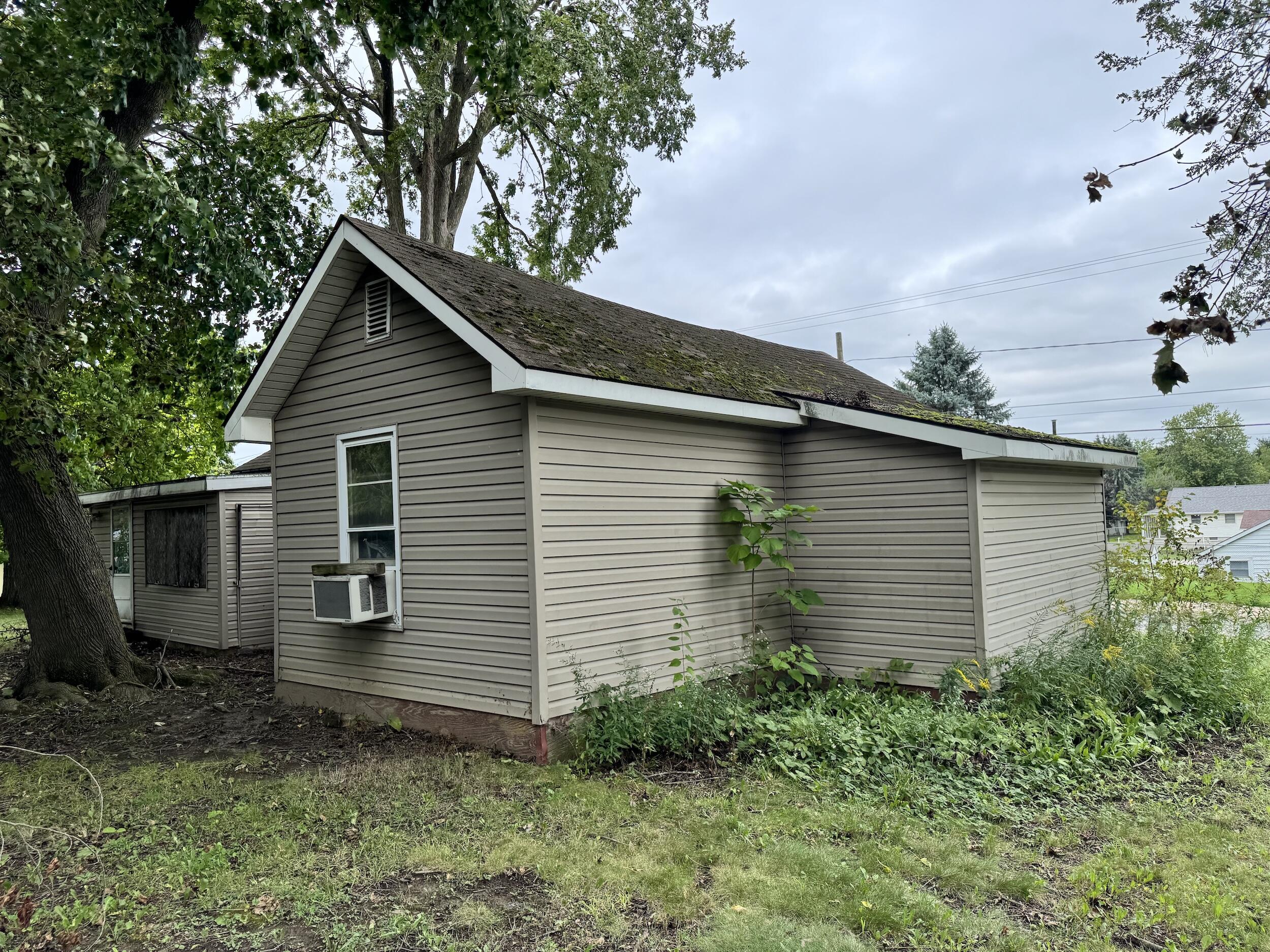 305 W South Street