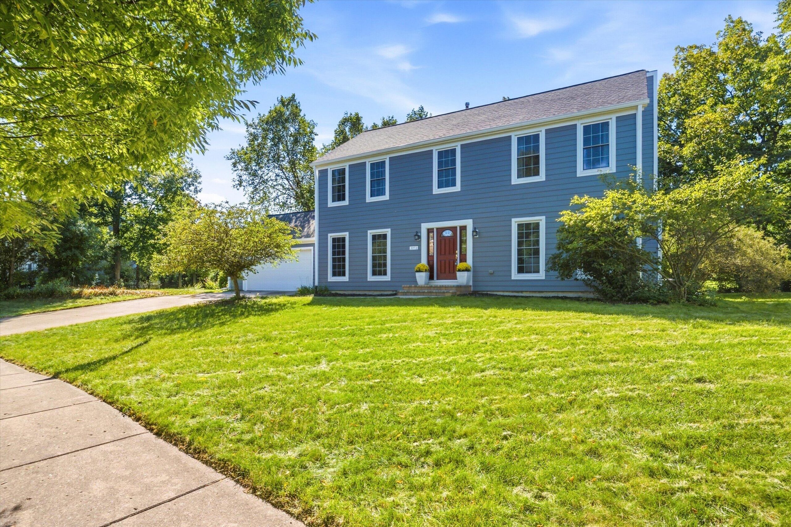 3572 Whispering Oaks Drive