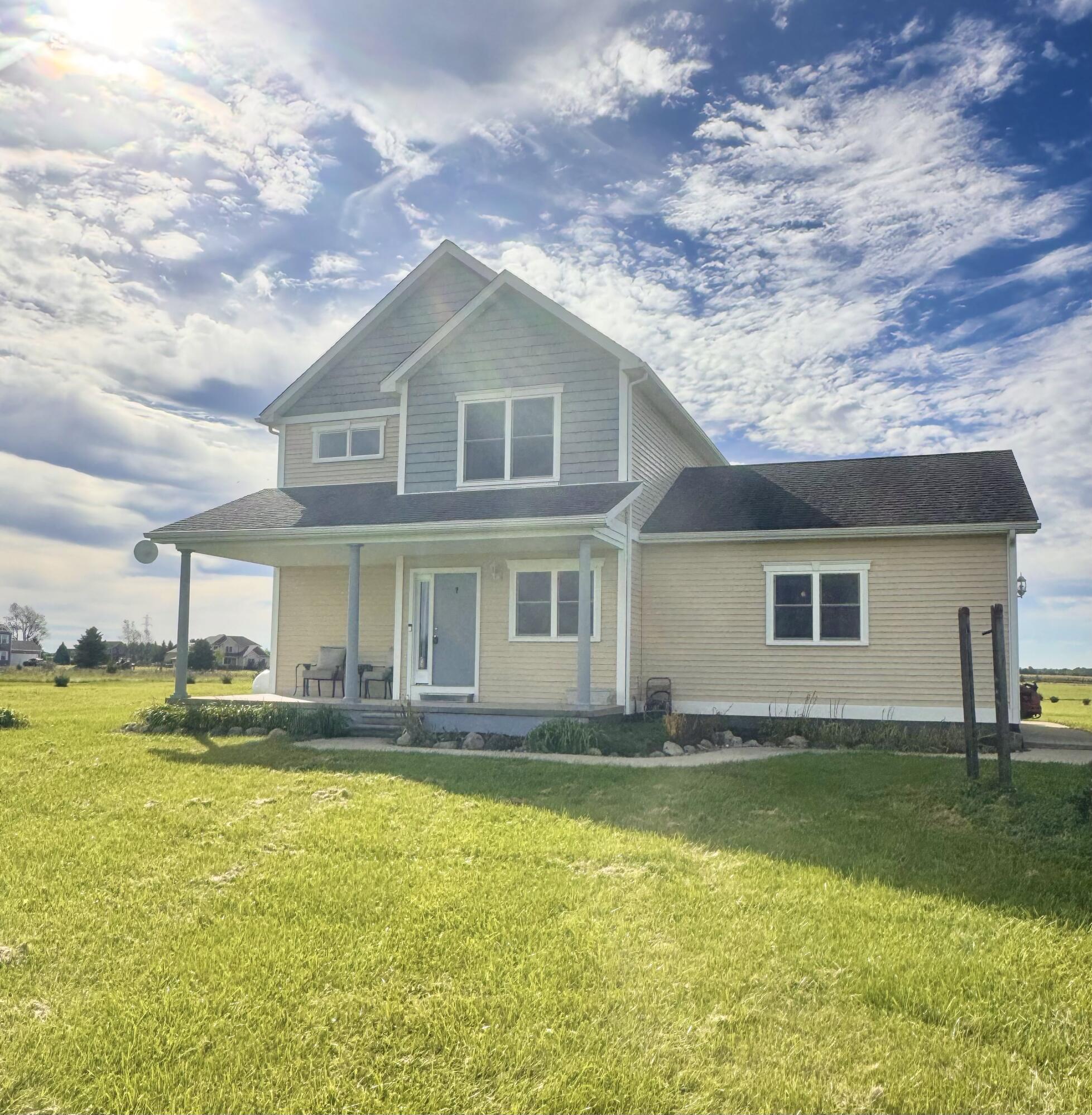 17223 Country Lane