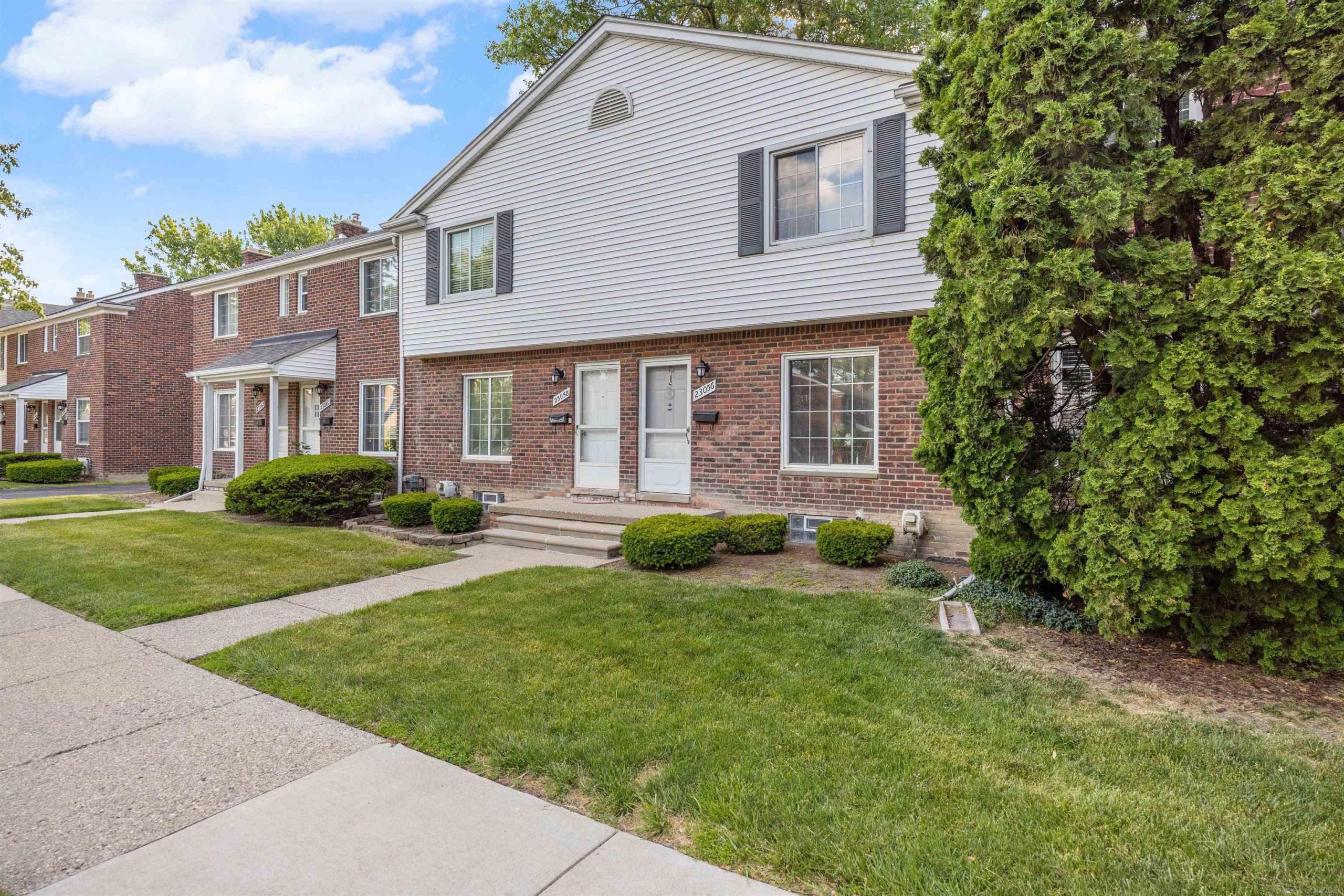 23056 Gary LN