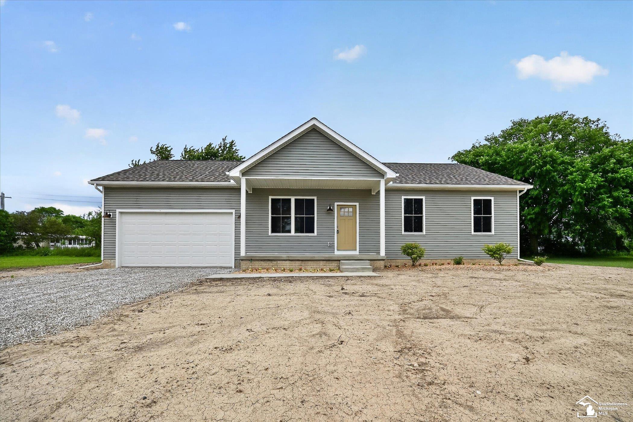 926 Ford RD
