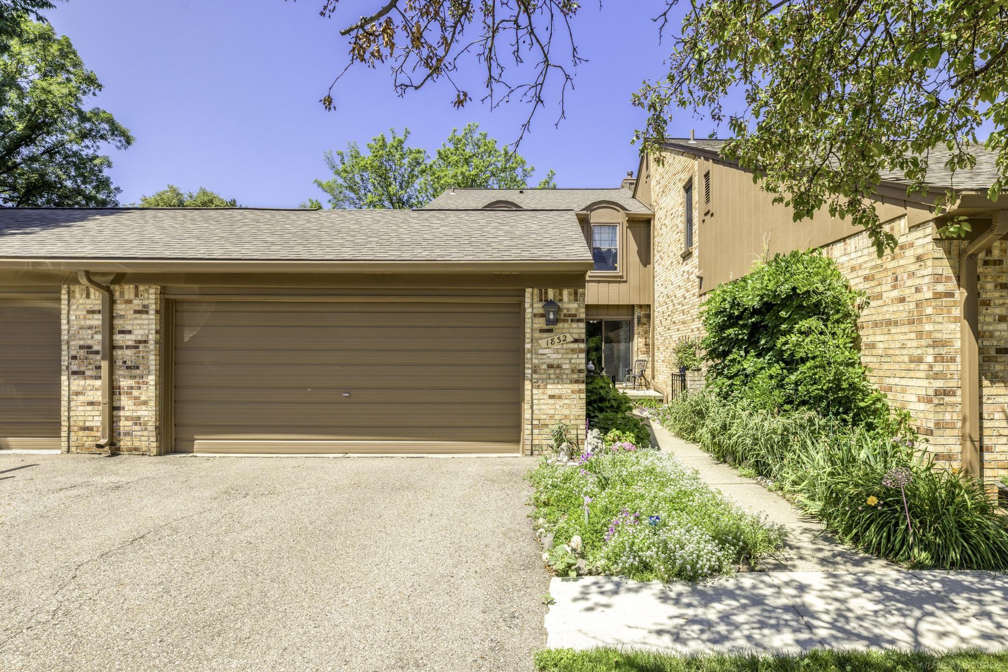 1832 Burning Bush CT