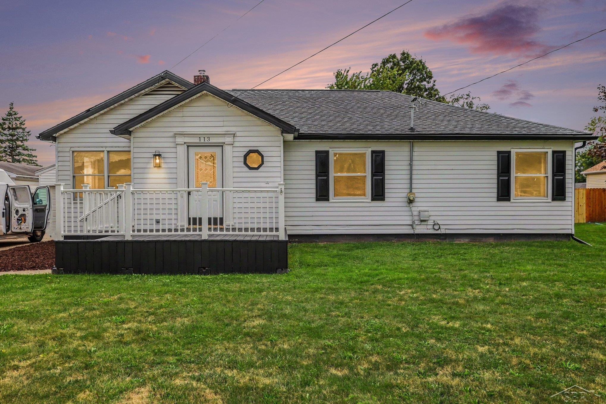 113 Maple ST