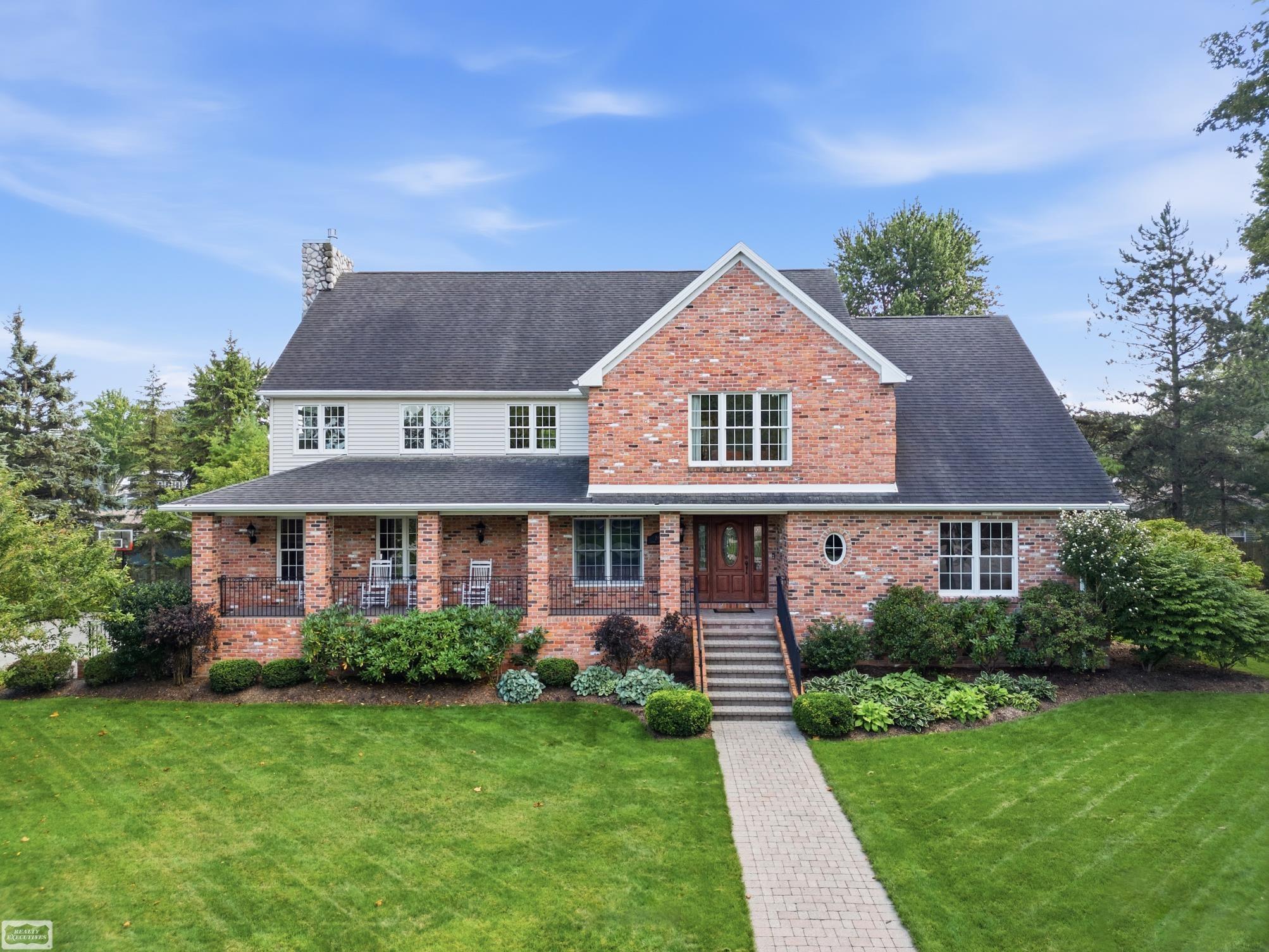2983 Sandy Oaks LN