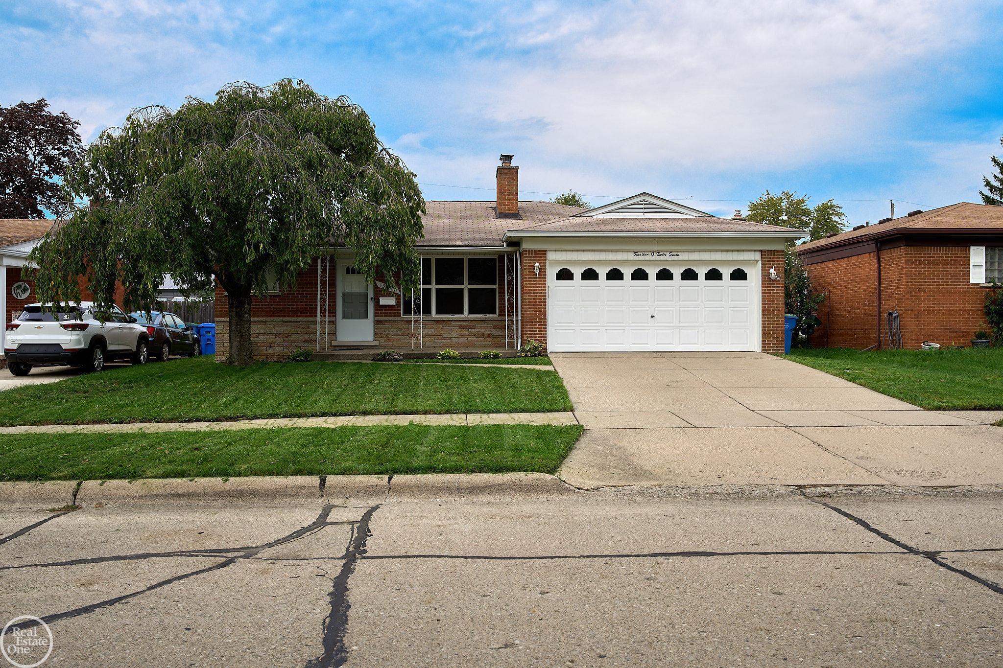 13037 Champaign AVE