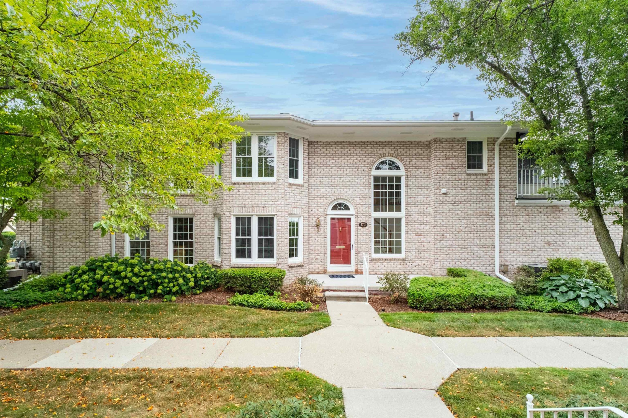 172 Windwood Pointe AVE