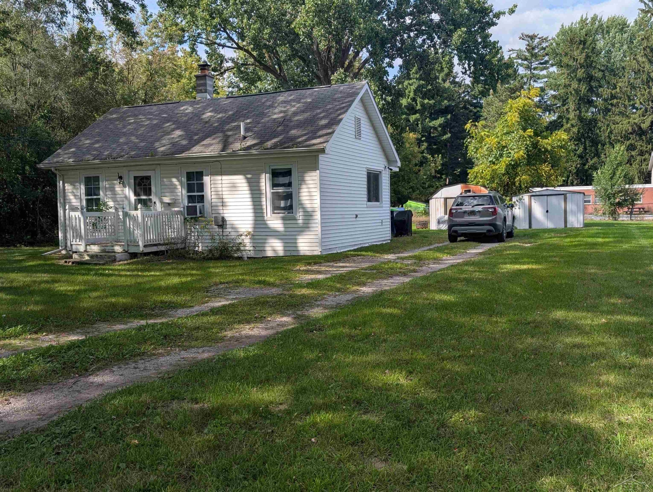1570 Schust RD