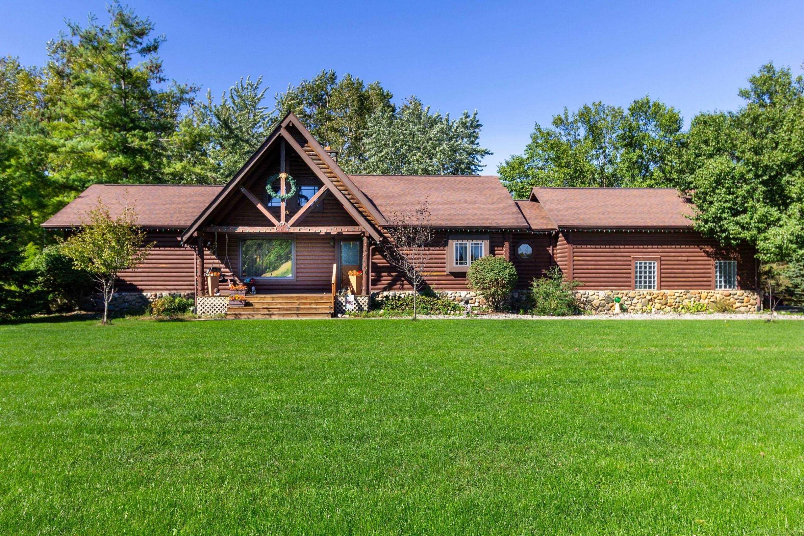 6845 Kelly RD