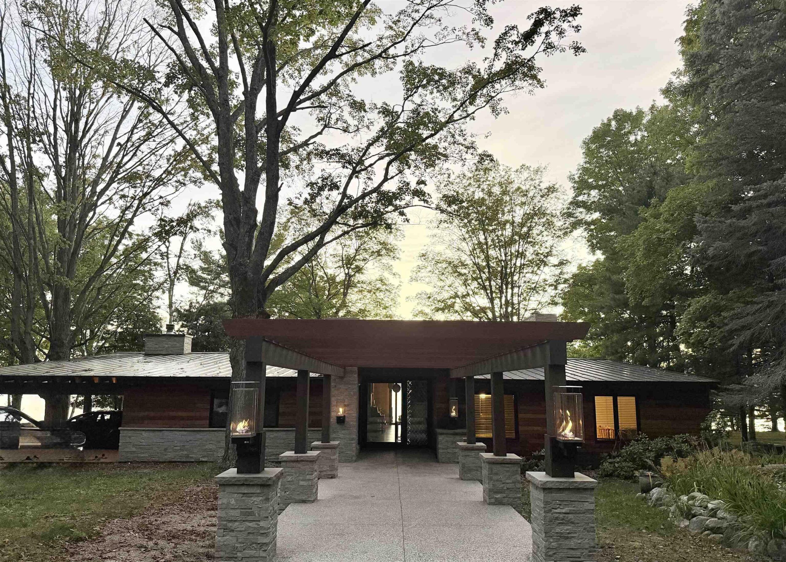 3966 S East Torch Lake