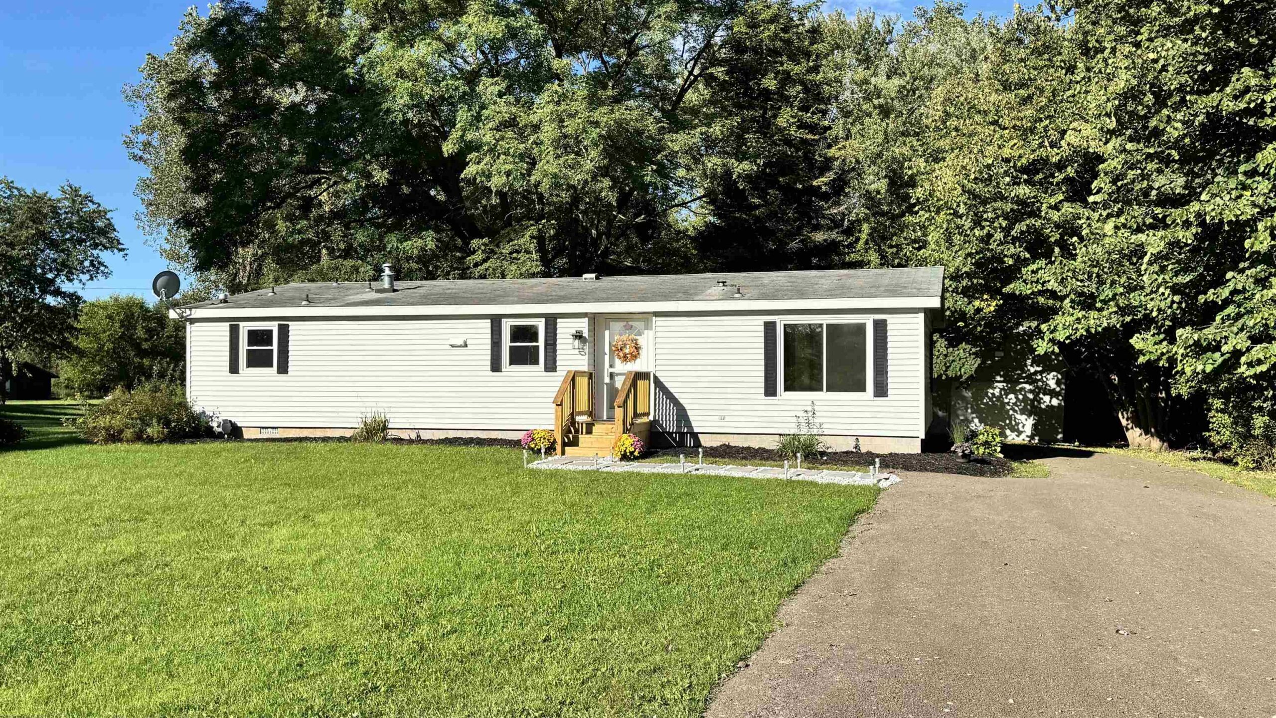 11389 N Lewis RD
