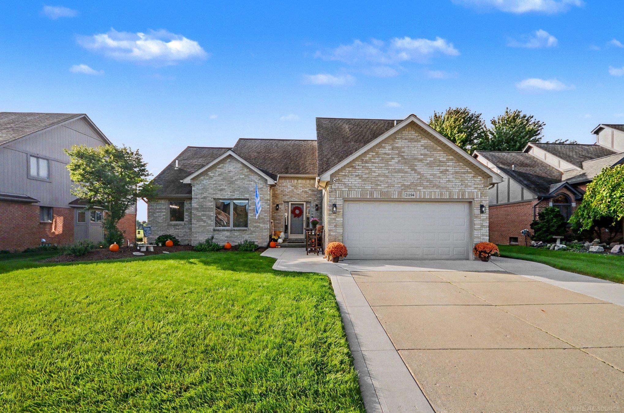 21194 Fairfield Dr DR