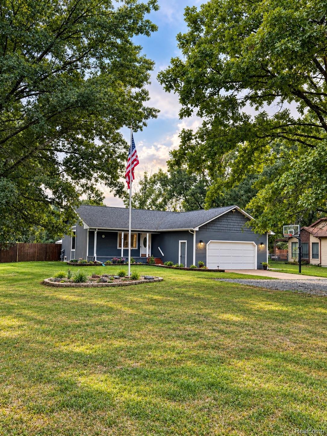 3519, Hannaman, Columbiaville, Michigan, 48421