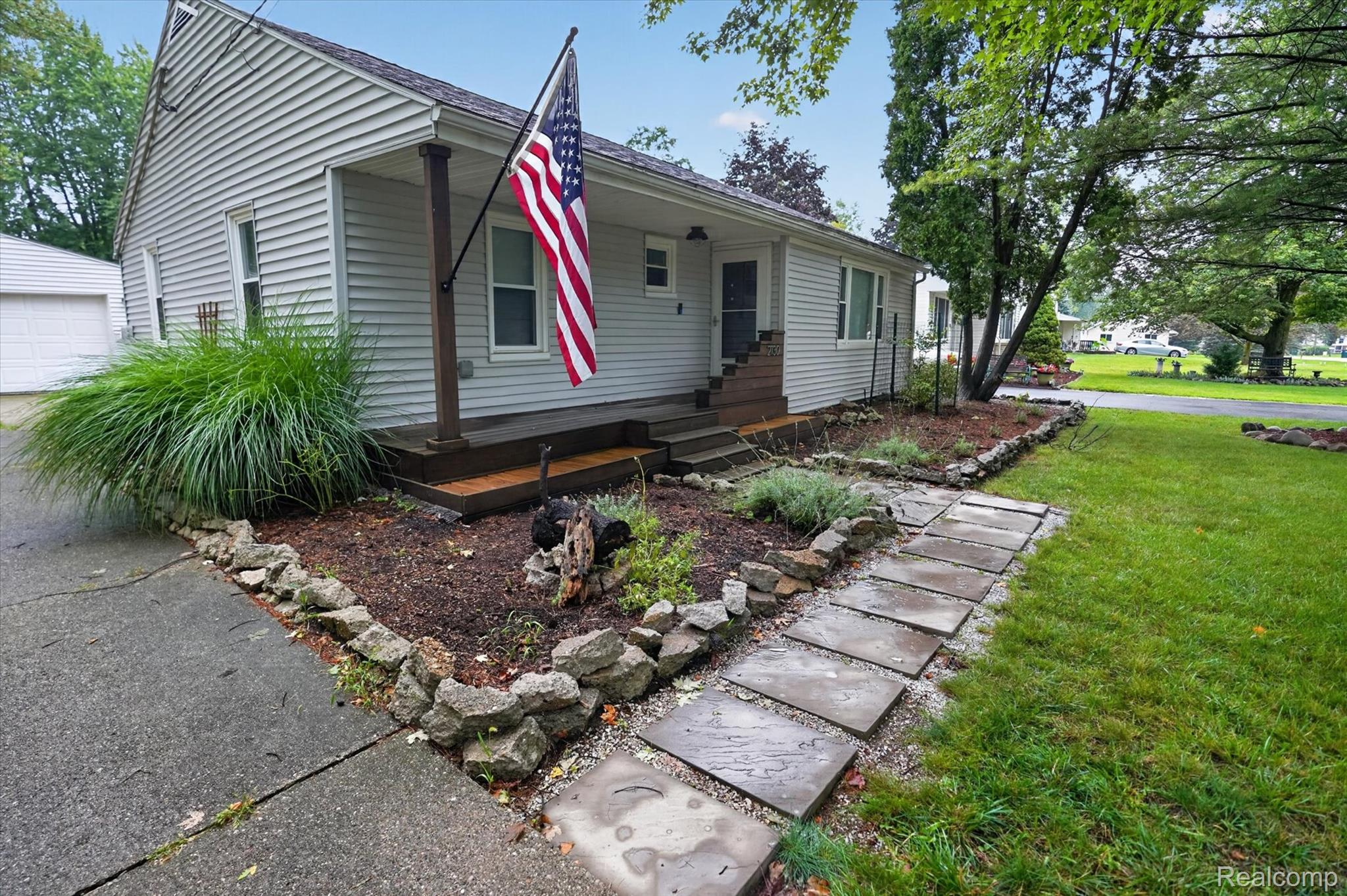 2130, Luwanna, Lansing, Michigan, 48910
