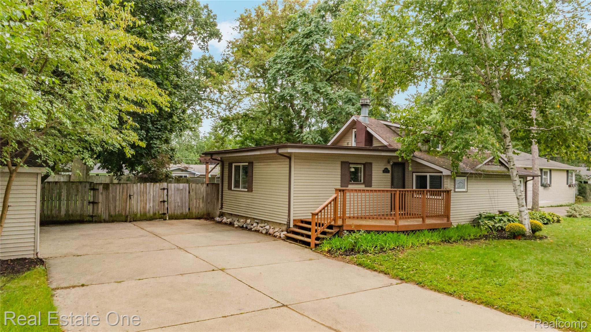 8643, Hibbing, Commerce Twp, Michigan, 48382
