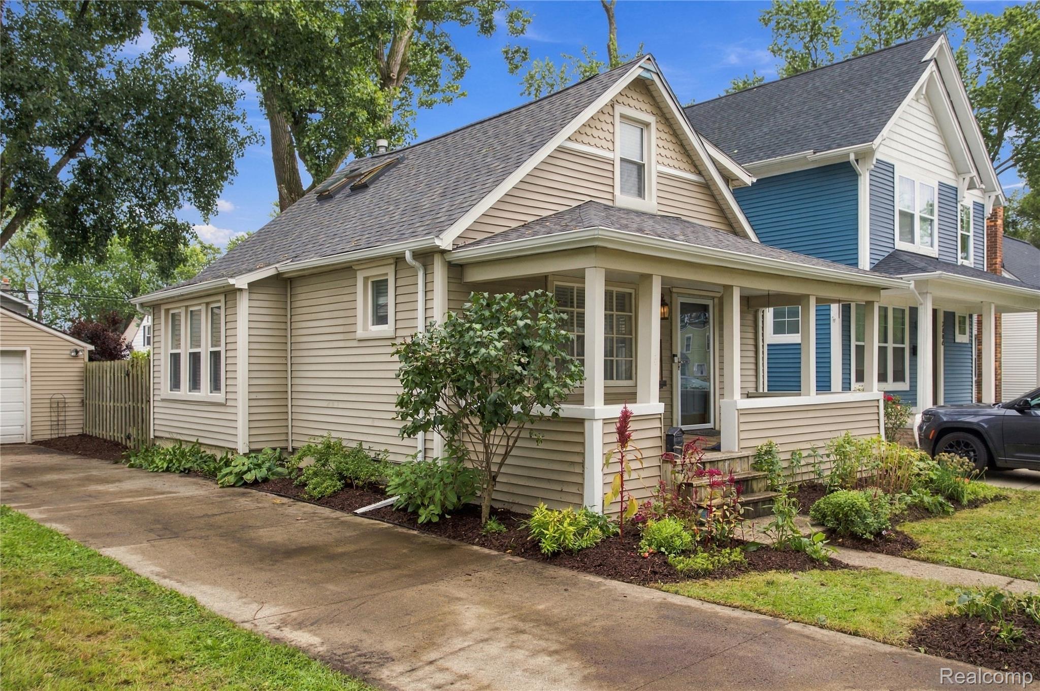 2696, Wakefield, Berkley, Michigan, 48072