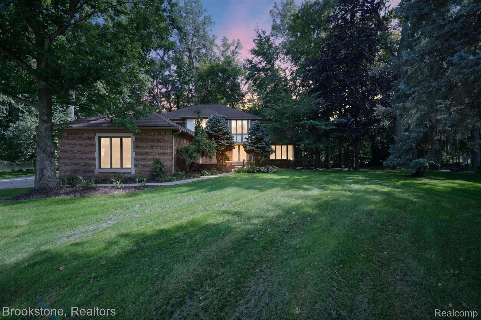 11390, Silverlake, Shelby Twp, Michigan, 48317