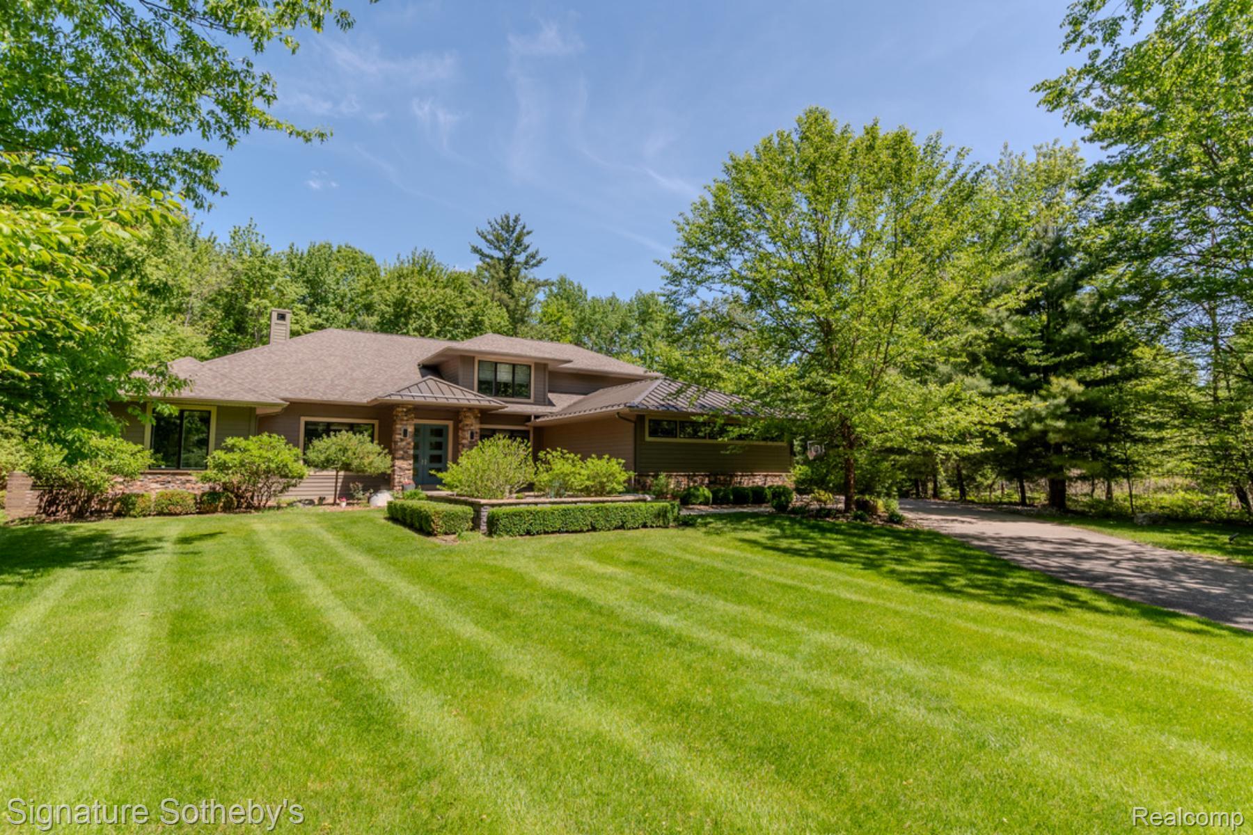 3479, Shady Ridge, Midland, Michigan, 48642