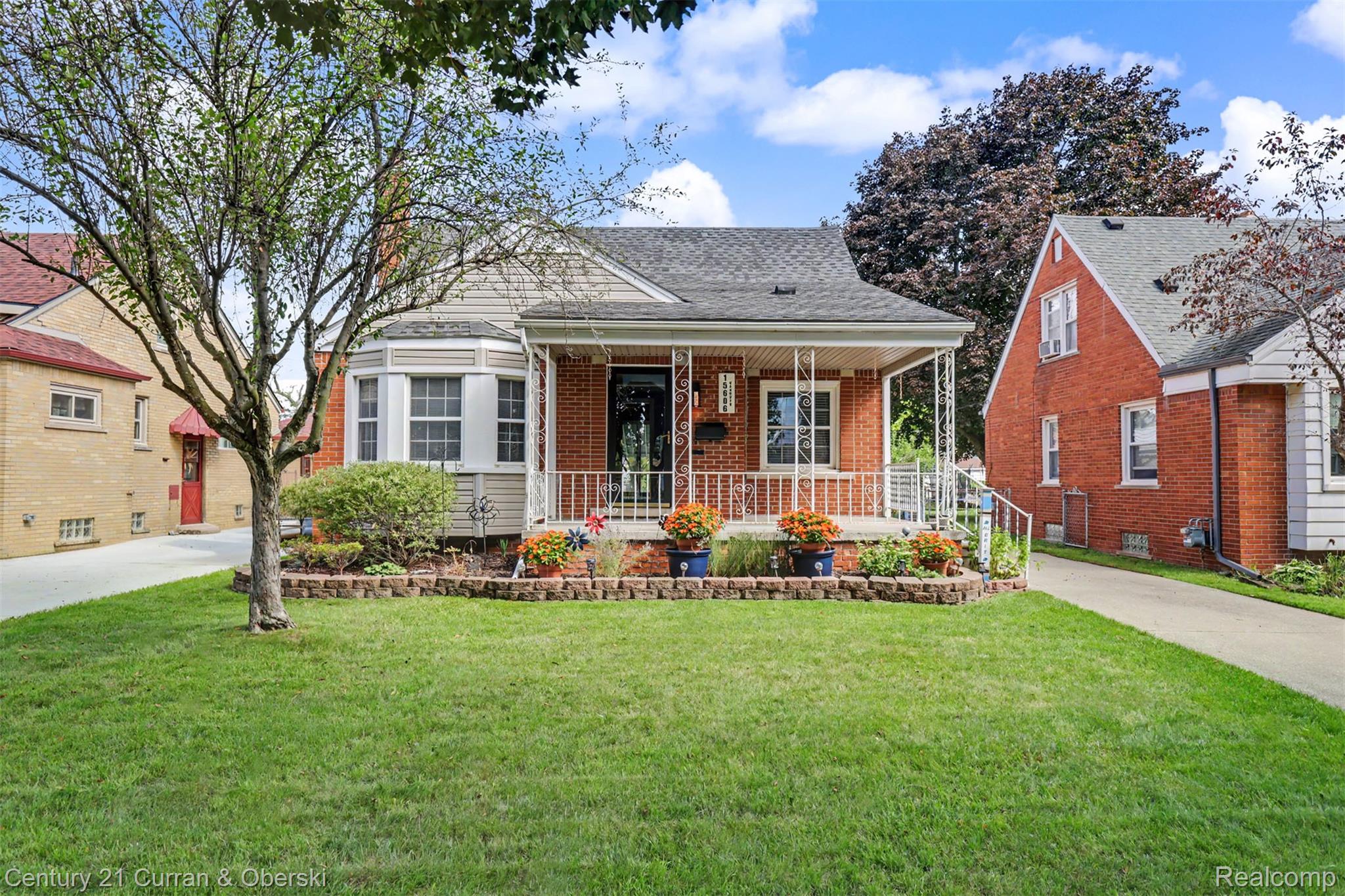 15606, Hanover, Allen Park, Michigan, 48101