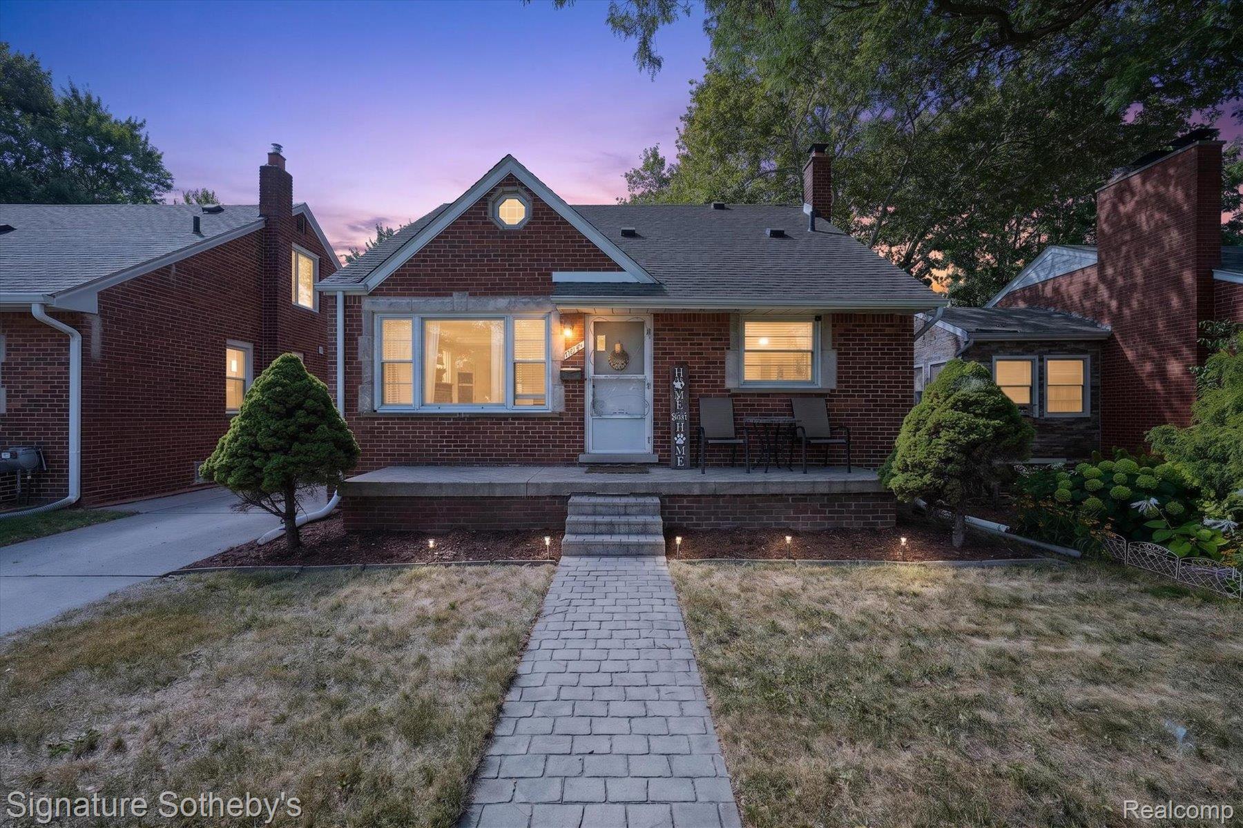 7348, Helen, N, Center Line, Michigan, 48015