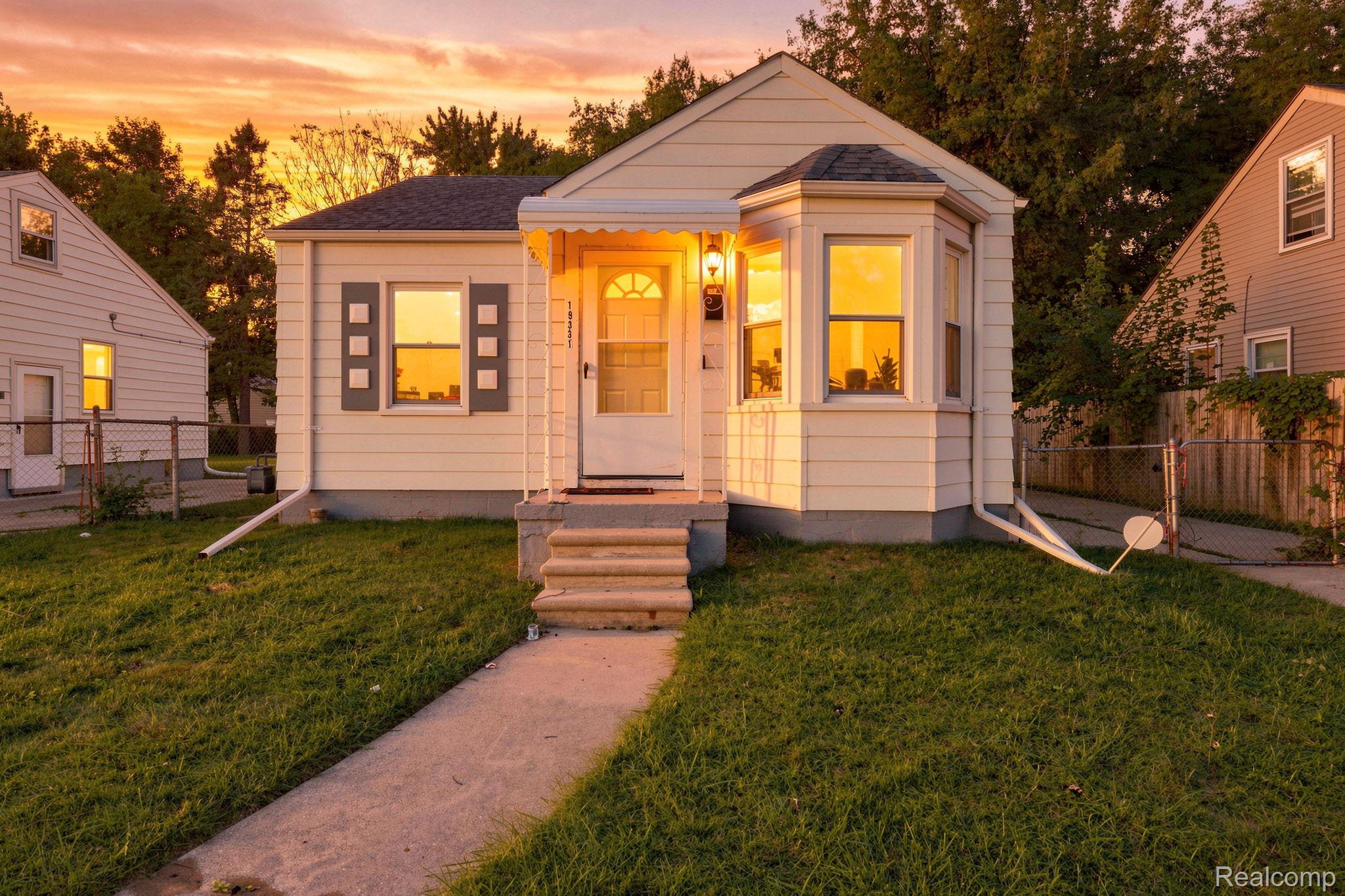 19331, KENOSHA, Harper Woods, Michigan, 48225